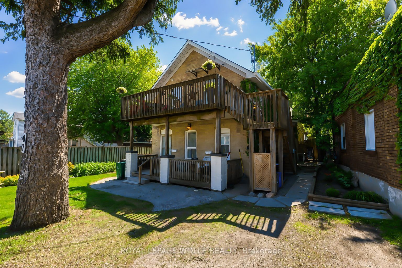 87 Lancaster Street W, Kitchener, ON N2H 4T3 photo 4
