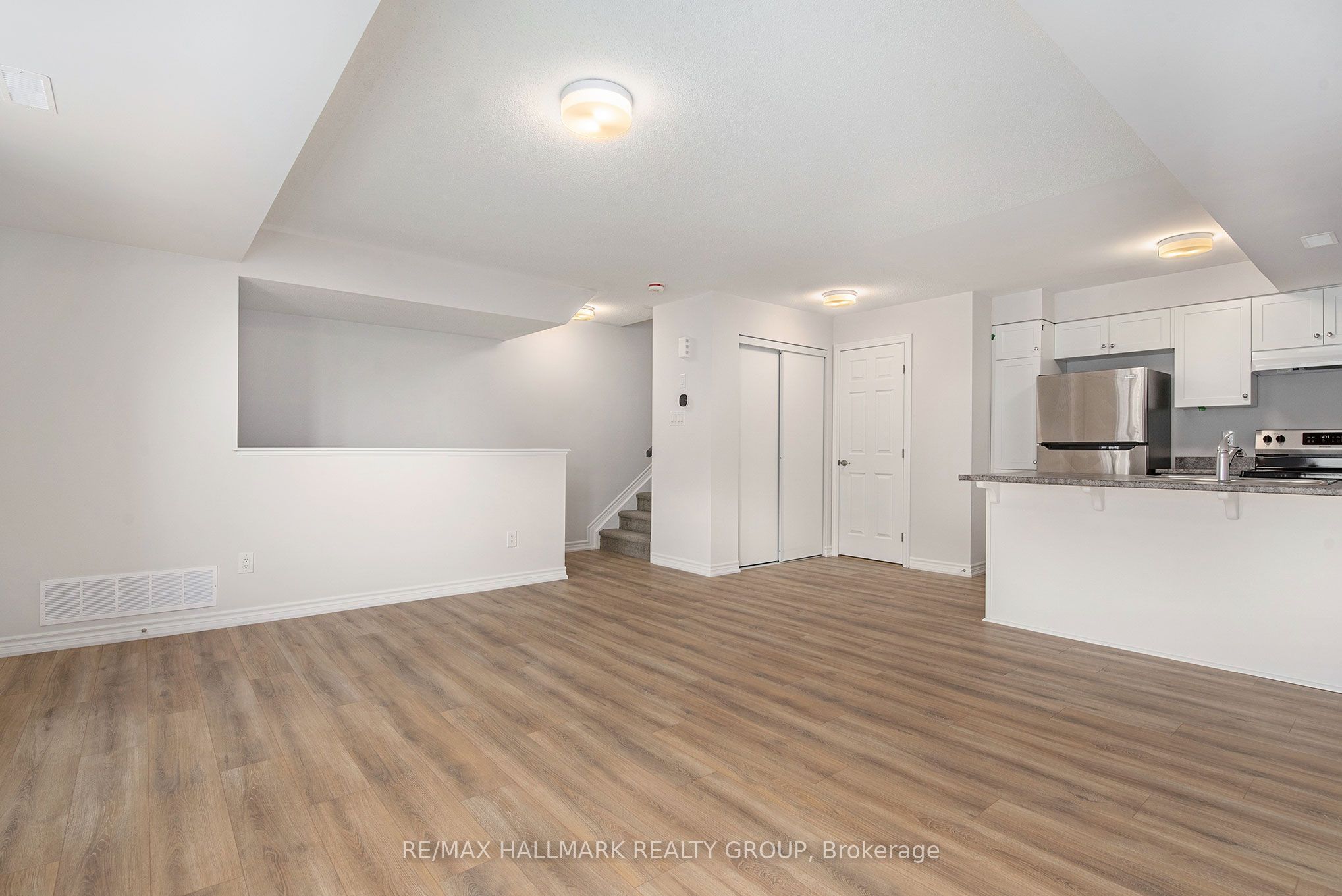 279 Zenith Private, Barrhaven, ON K2J 6N2 photo 5