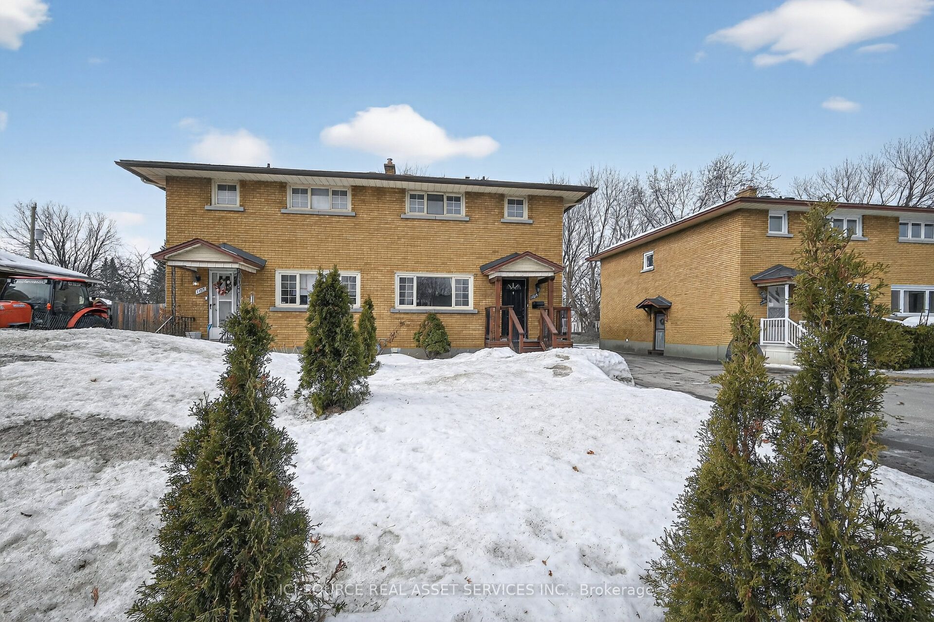 1126 Woodroffe Avenue, Parkway Park - Queensway Terrace S and Area, ON K2C 2T1 photo 3