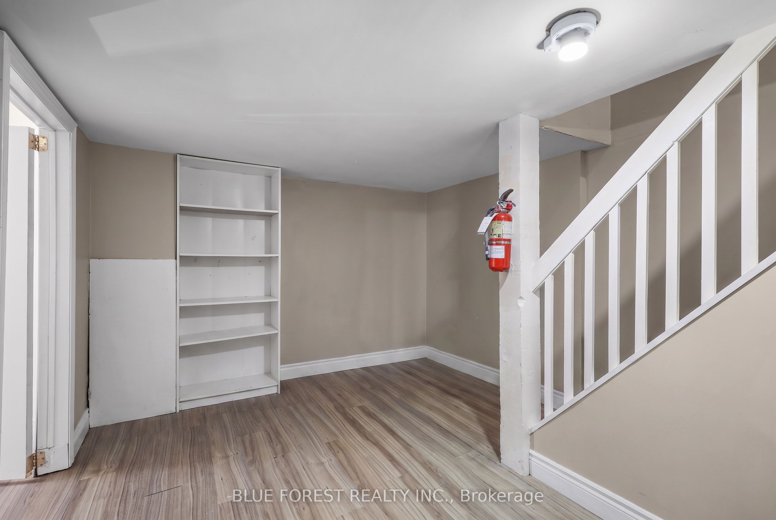 1047 Patricia Street, London East, ON N6A 3V3 photo 5