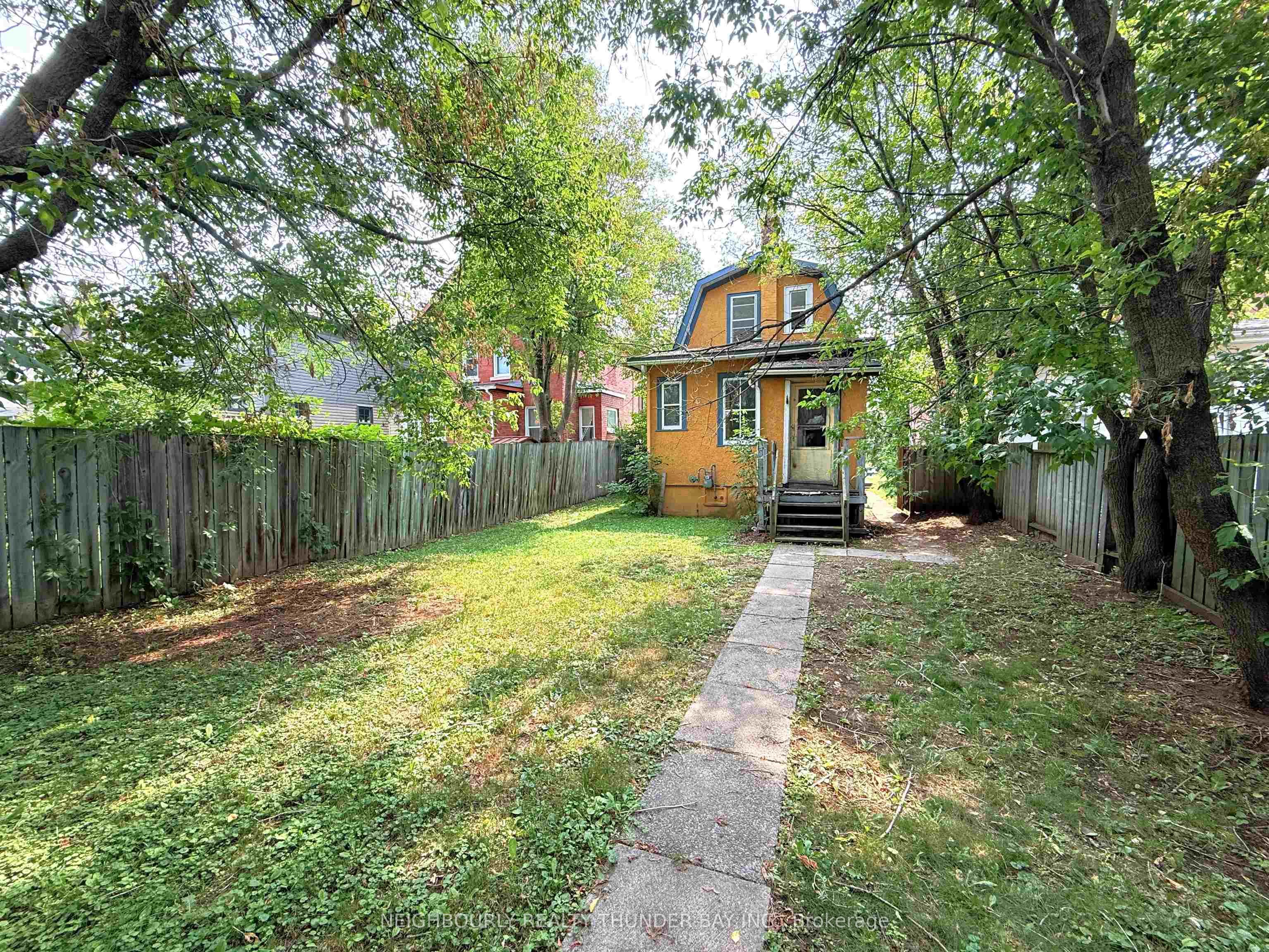 232 College Street, Thunder Bay, ON P7A 5K1 photo 5