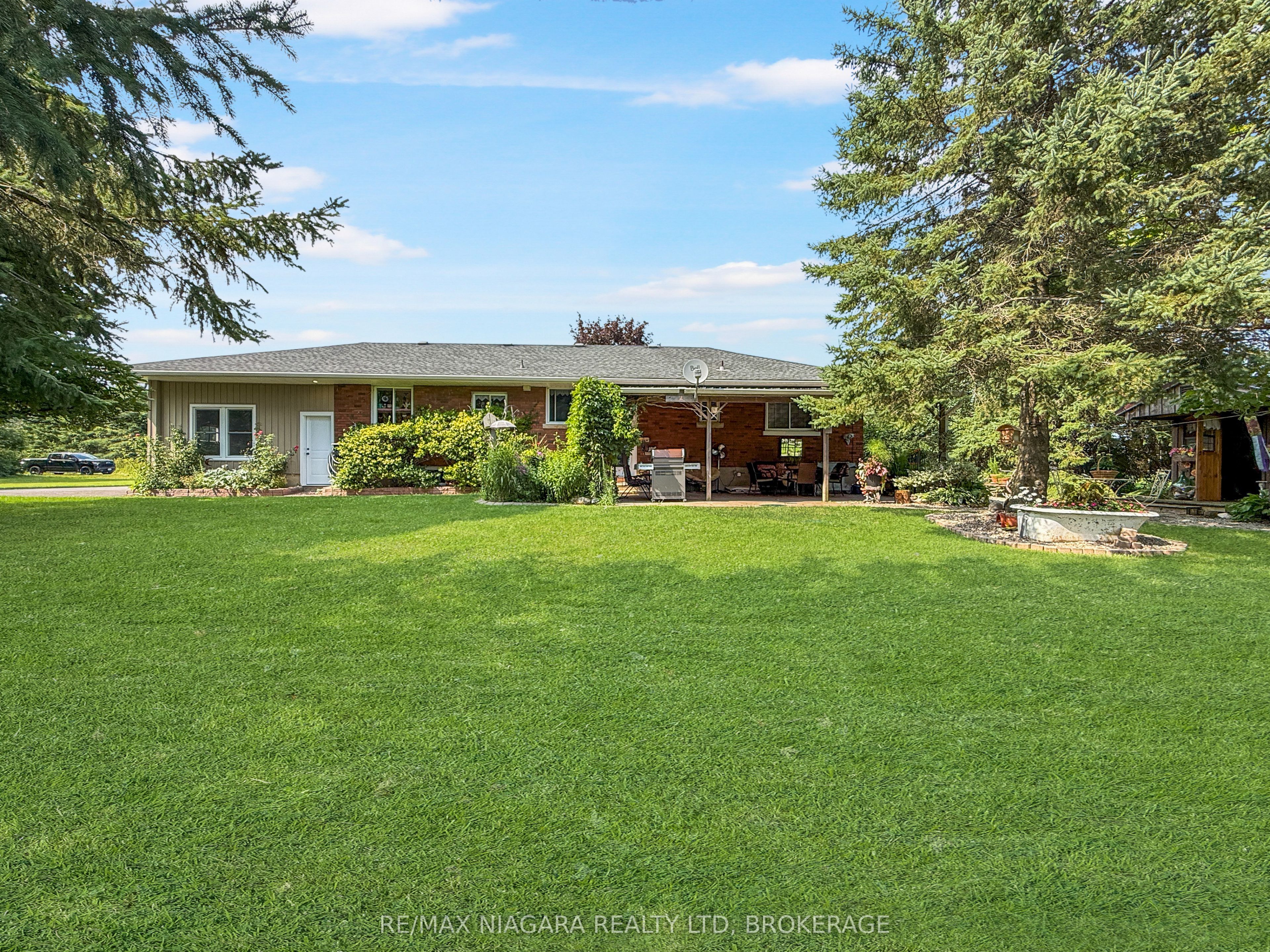 2223 Turner Road, Thorold, ON L3B 5N5 photo 2