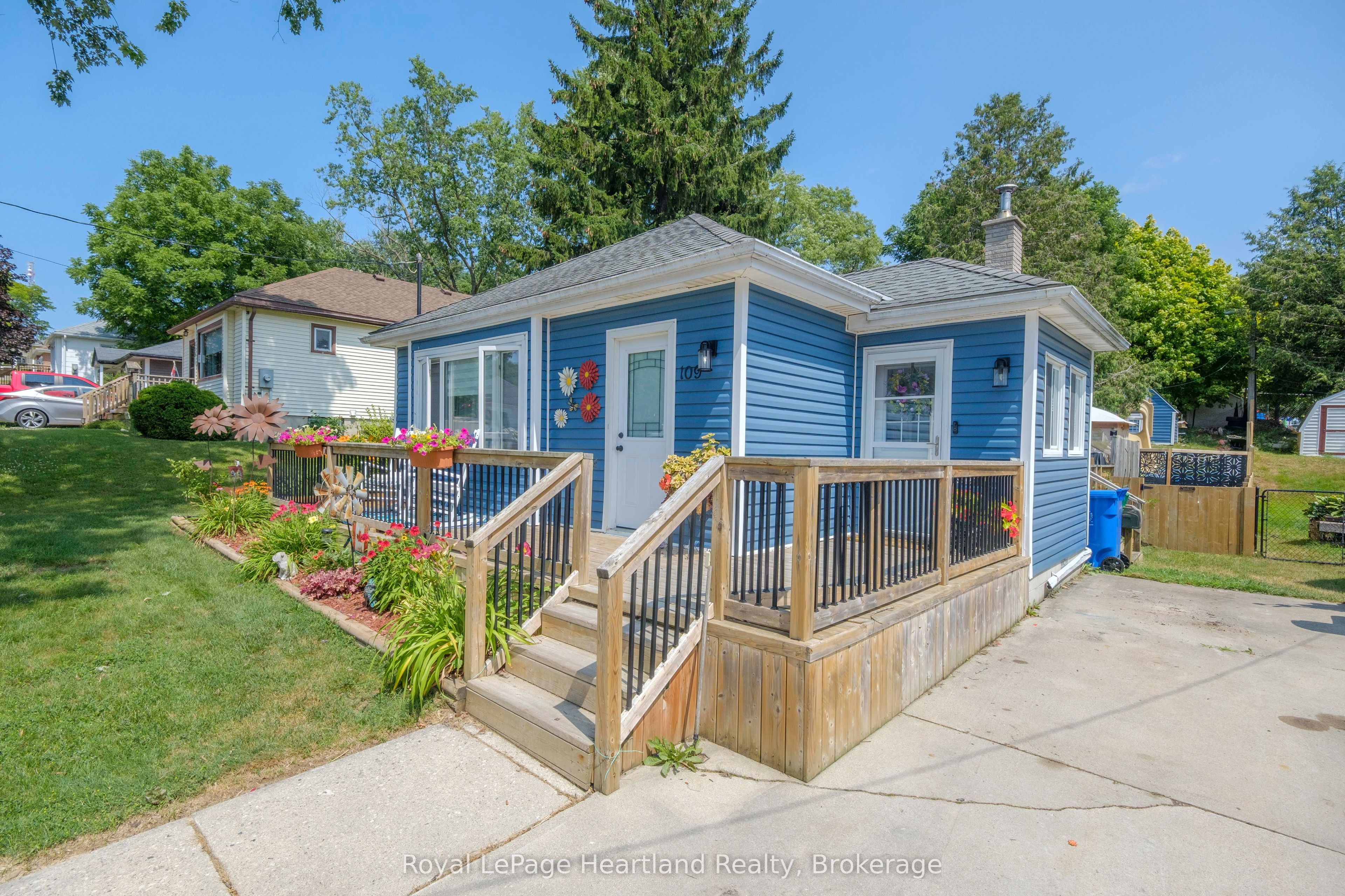 109 Carling Terrace, North Huron, ON N0G 2W0 photo 4