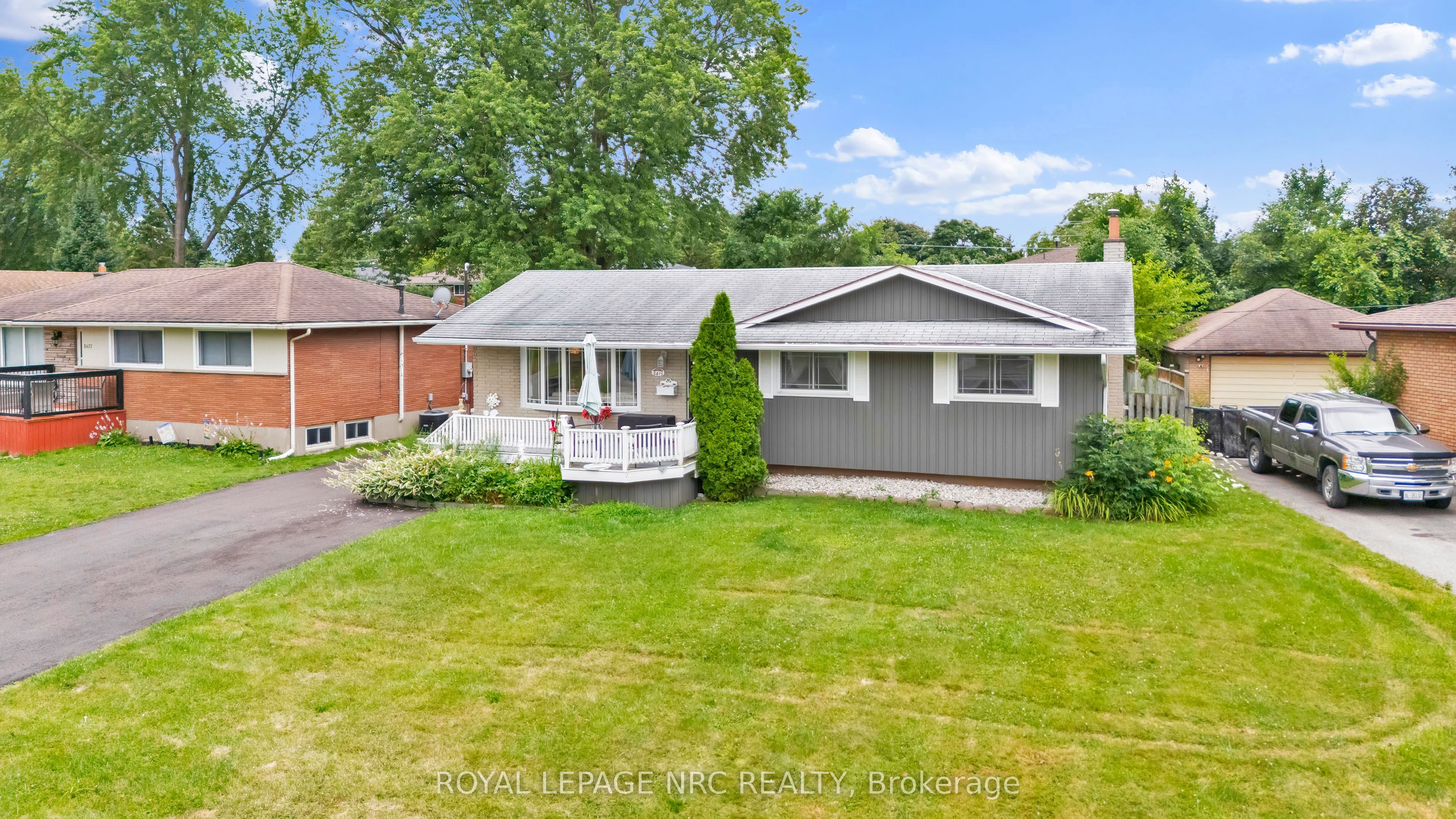 8415 Parkway Drive, Niagara Falls, ON L2G 6W8 photo 3