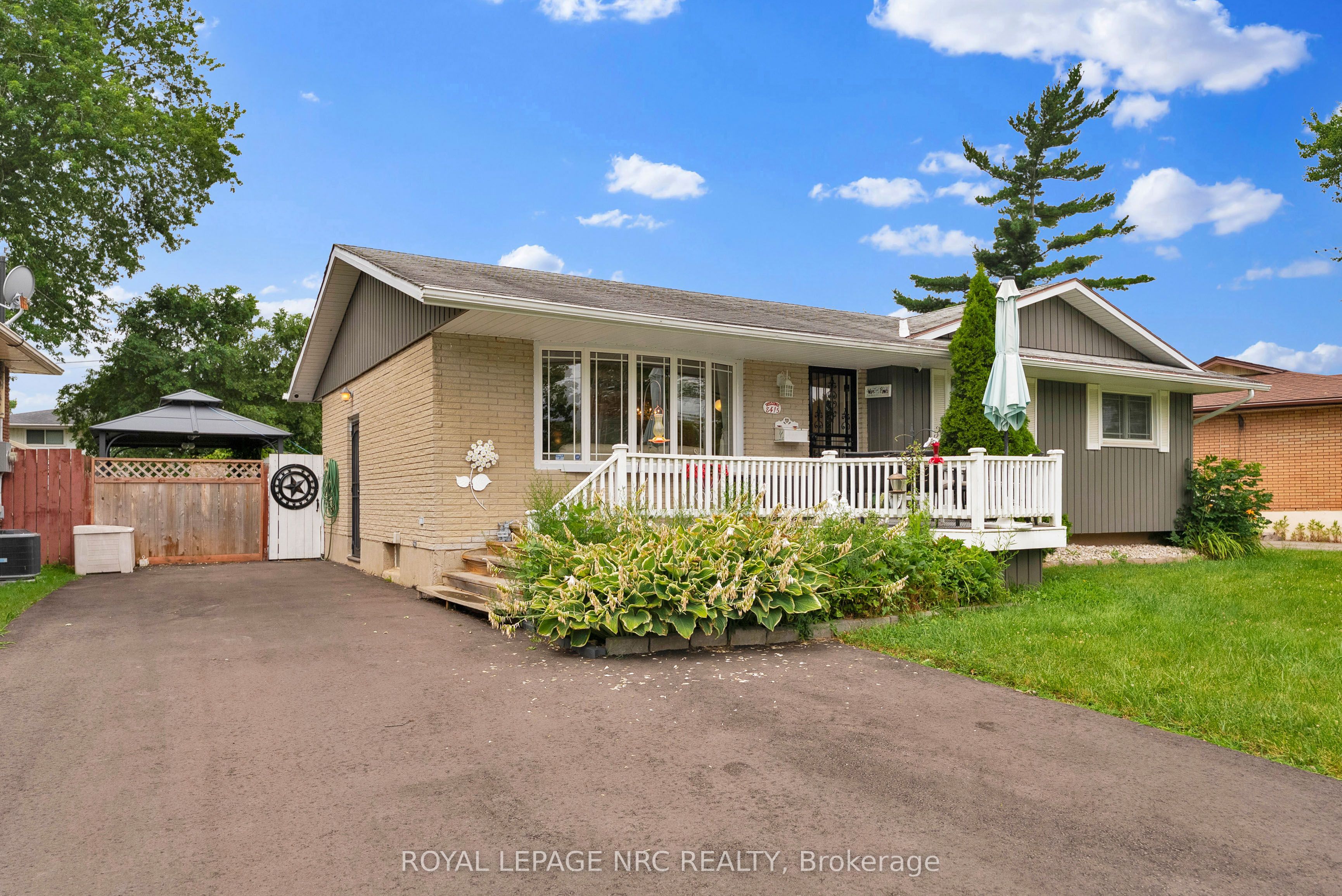 8415 Parkway Drive, Niagara Falls, ON L2G 6W8 photo 5