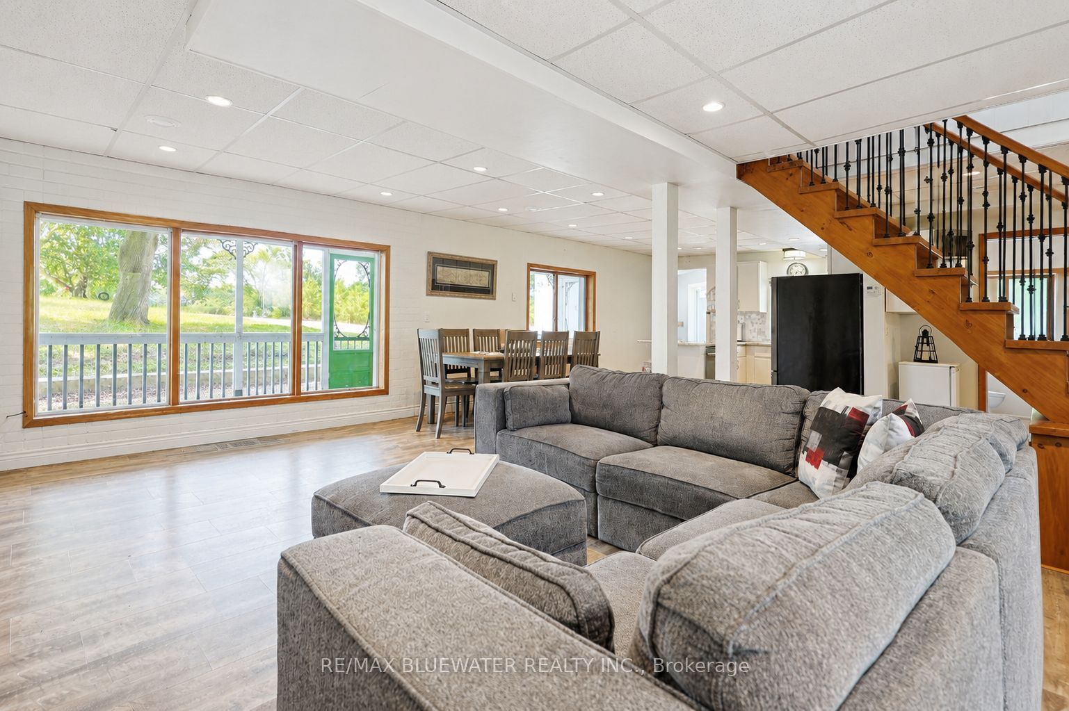 9994 Edward Street, Lambton Shores, ON N0M 2L0 photo 3