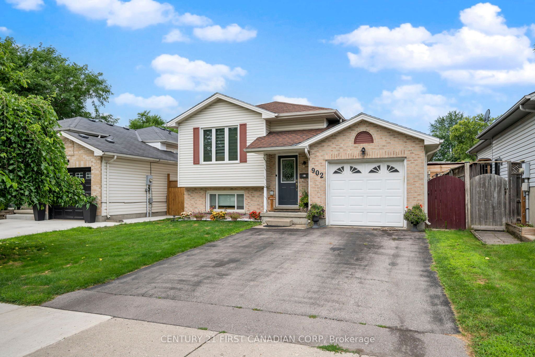 902 Railton Avenue, London East, ON N5V 4V9