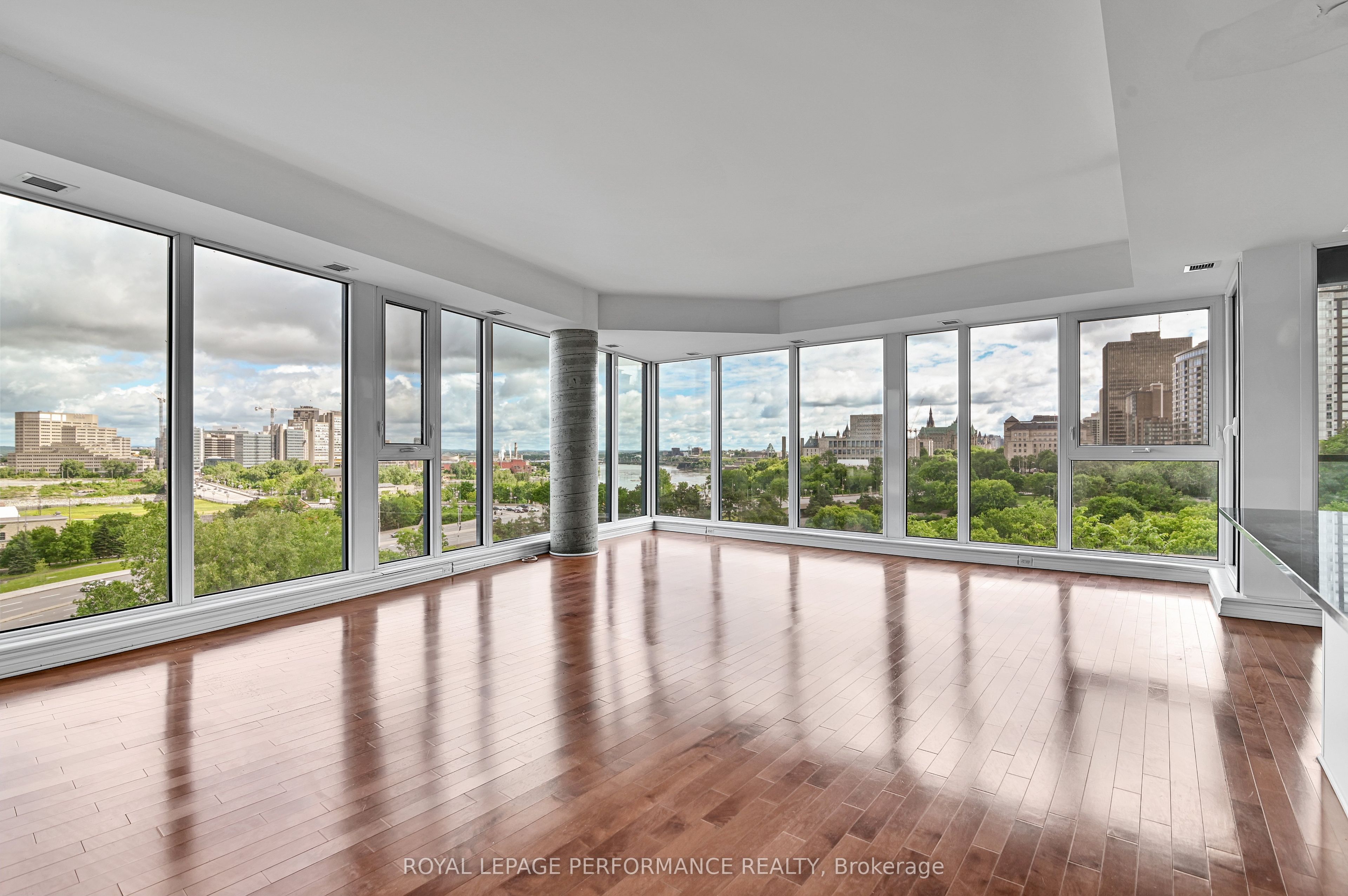 200 Lett Street 902, West Centre Town, ON K1R 0A7 photo 4