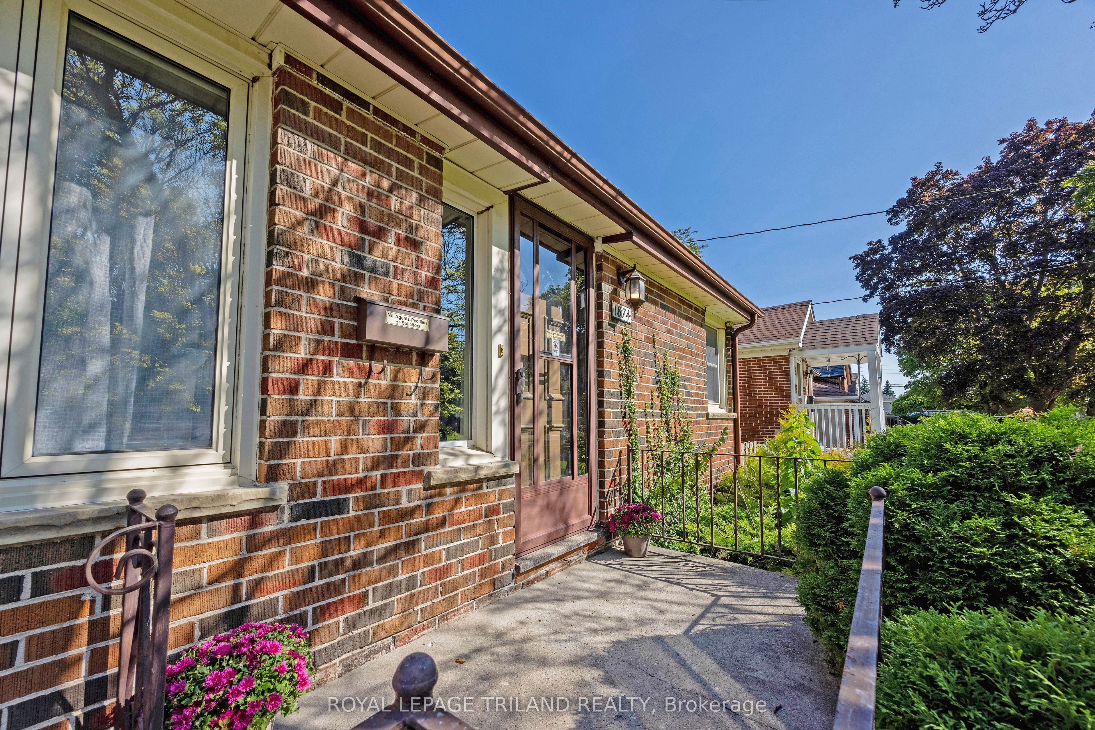 1874 Churchill Avenue, London East, ON N5W 2L6 photo 3