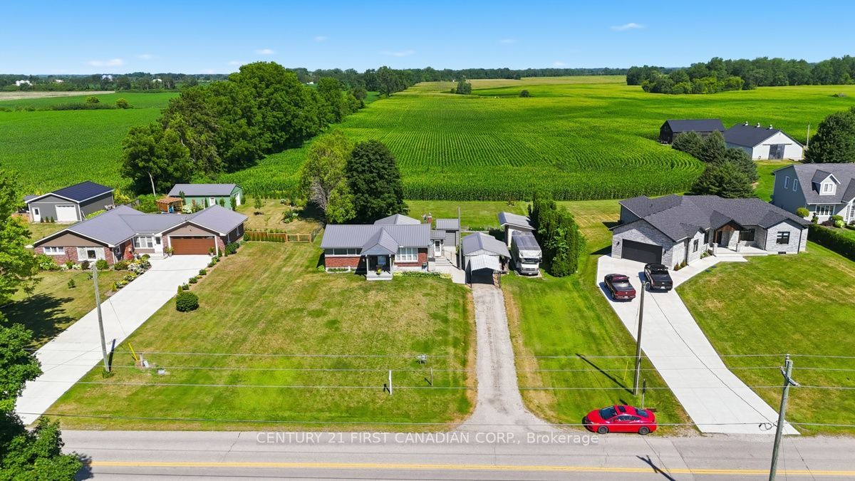 22656 Queens Line, West Elgin, ON N0L 2C0 photo 3