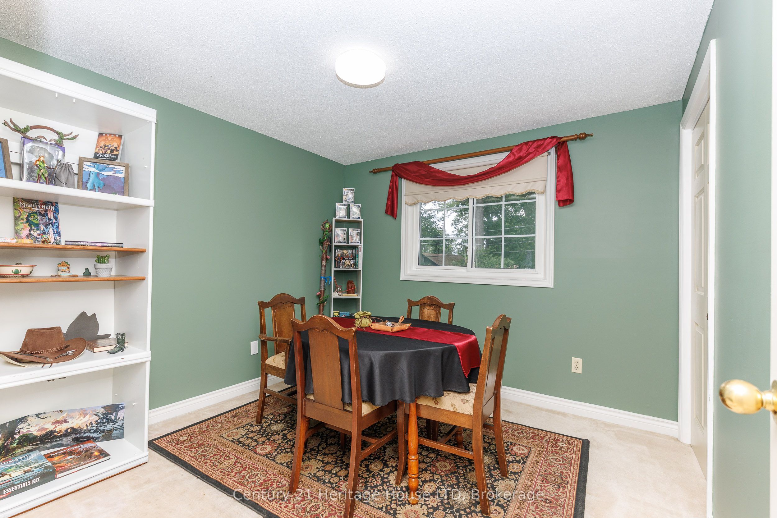 688 Daytona Drive, Fort Erie, ON L2A 4Z6 photo 4
