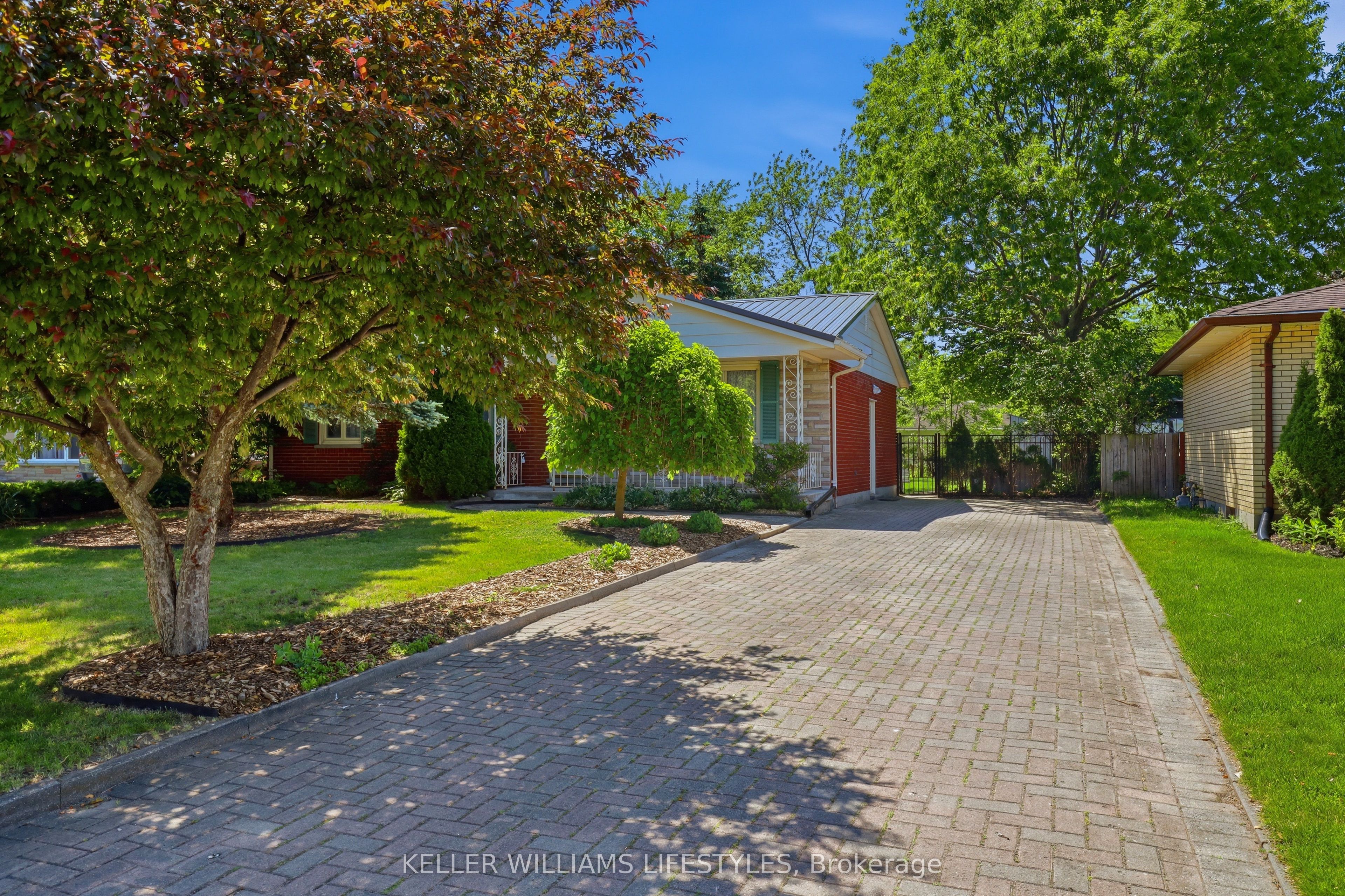 15 Hawkesbury Avenue, London East, ON N5V 2J9 photo 2