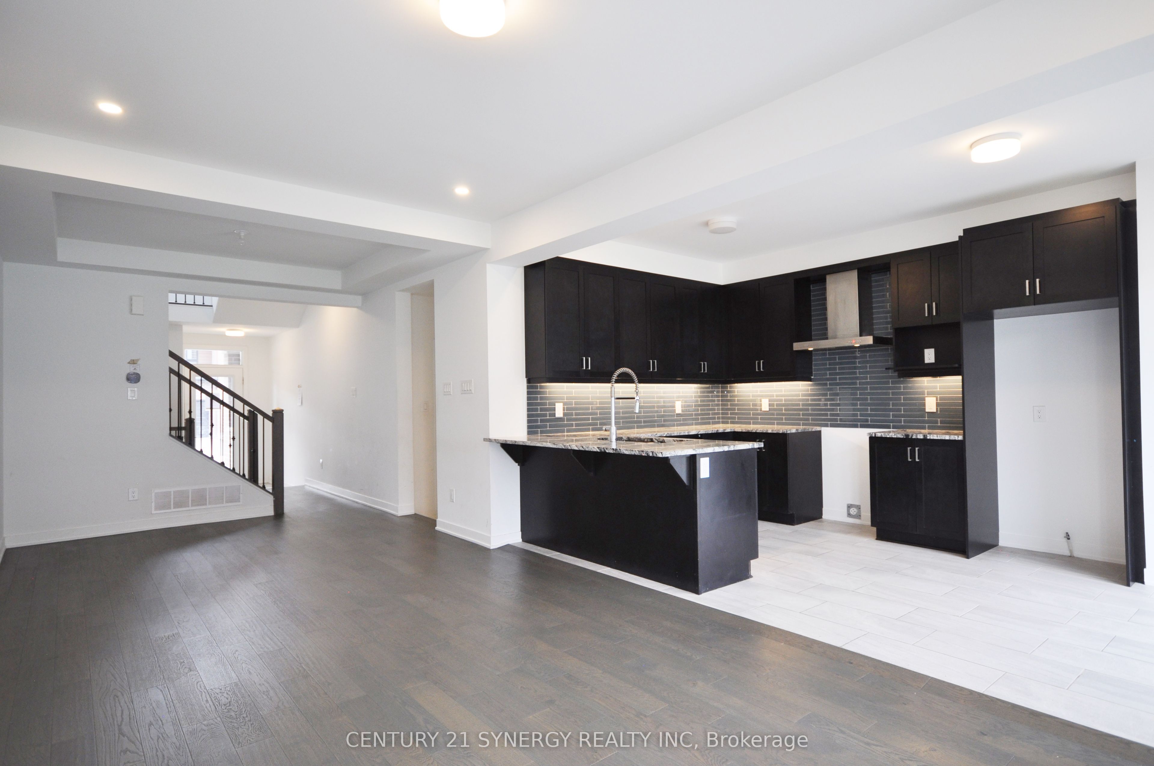 284 Ormiston Crescent, Barrhaven, ON K2J 7E4 photo 5