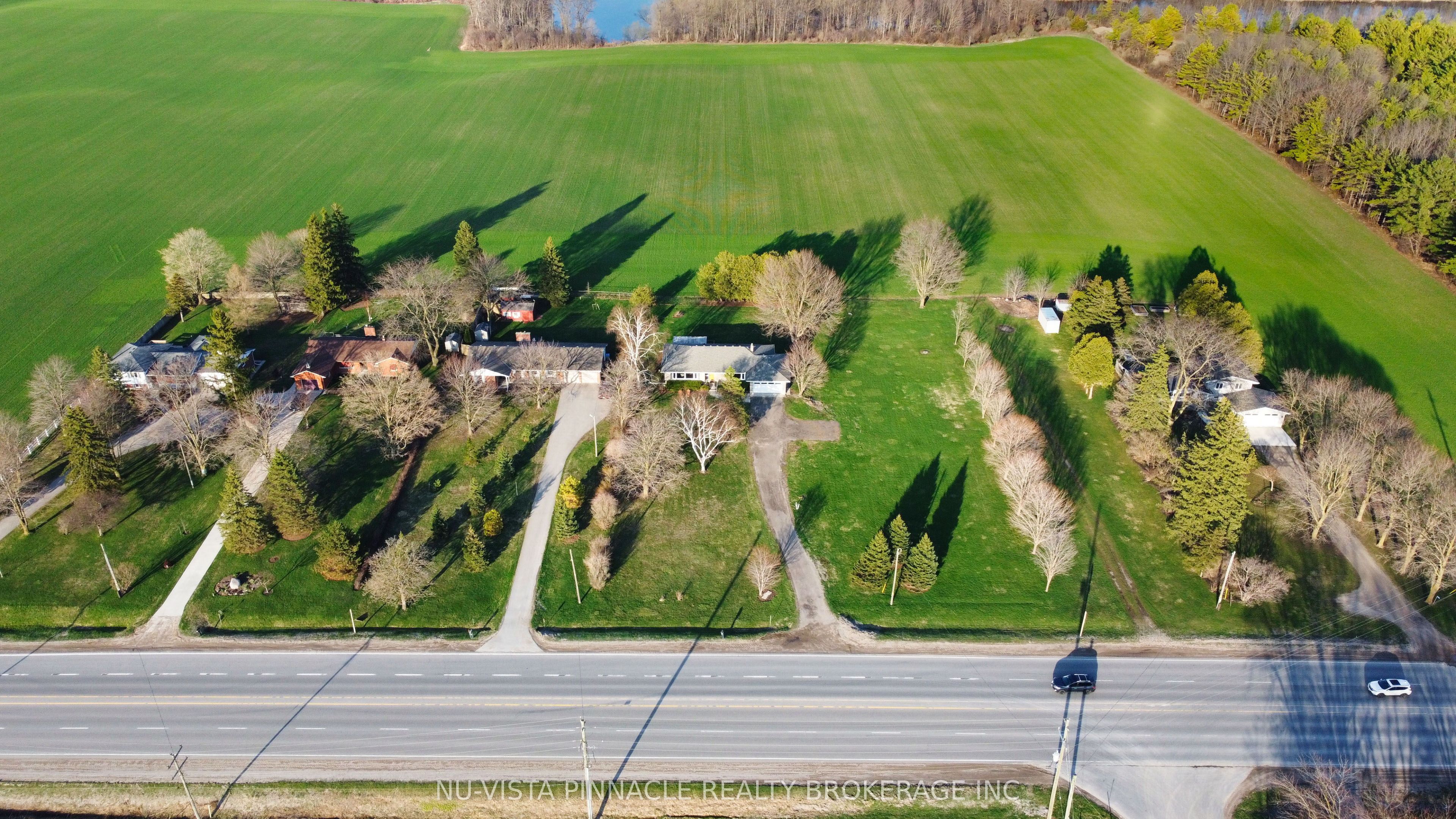 21752 Richmond Street, Middlesex Centre, ON N5X 4B2 photo 2