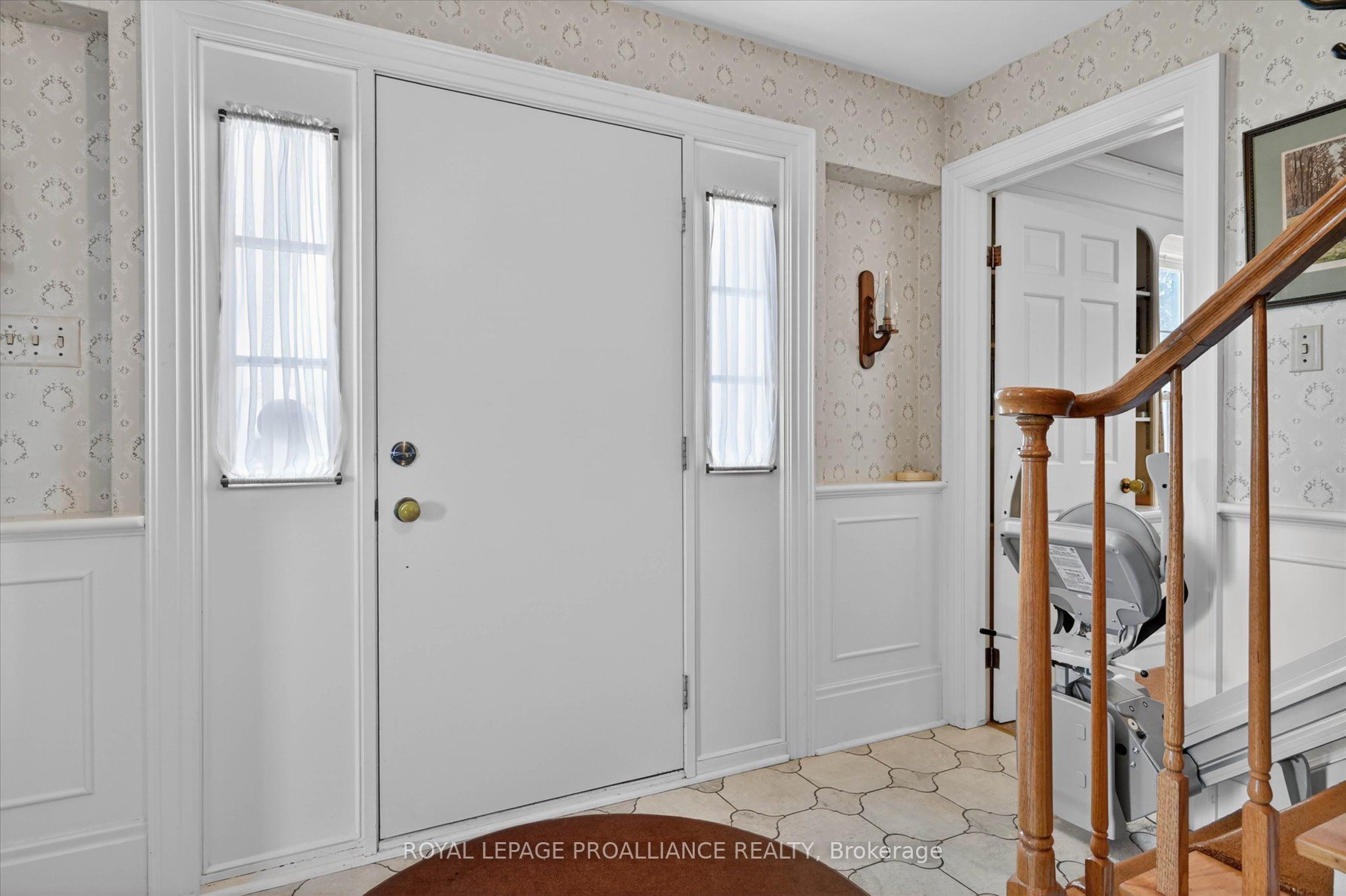 1285 Brealey Drive, Peterborough, ON K9K 0C4 photo 5