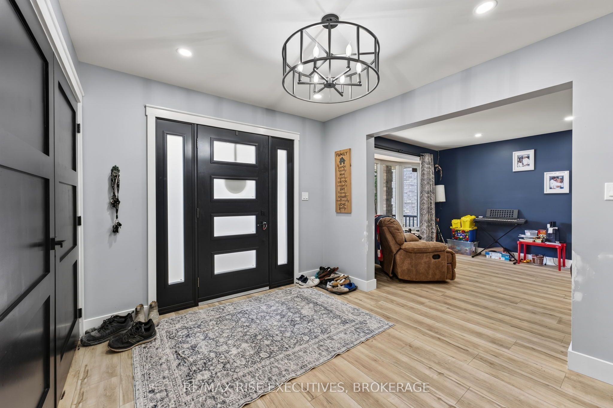 617 Rivermeade Avenue, Kingston, ON K7M 7Z5 photo 3