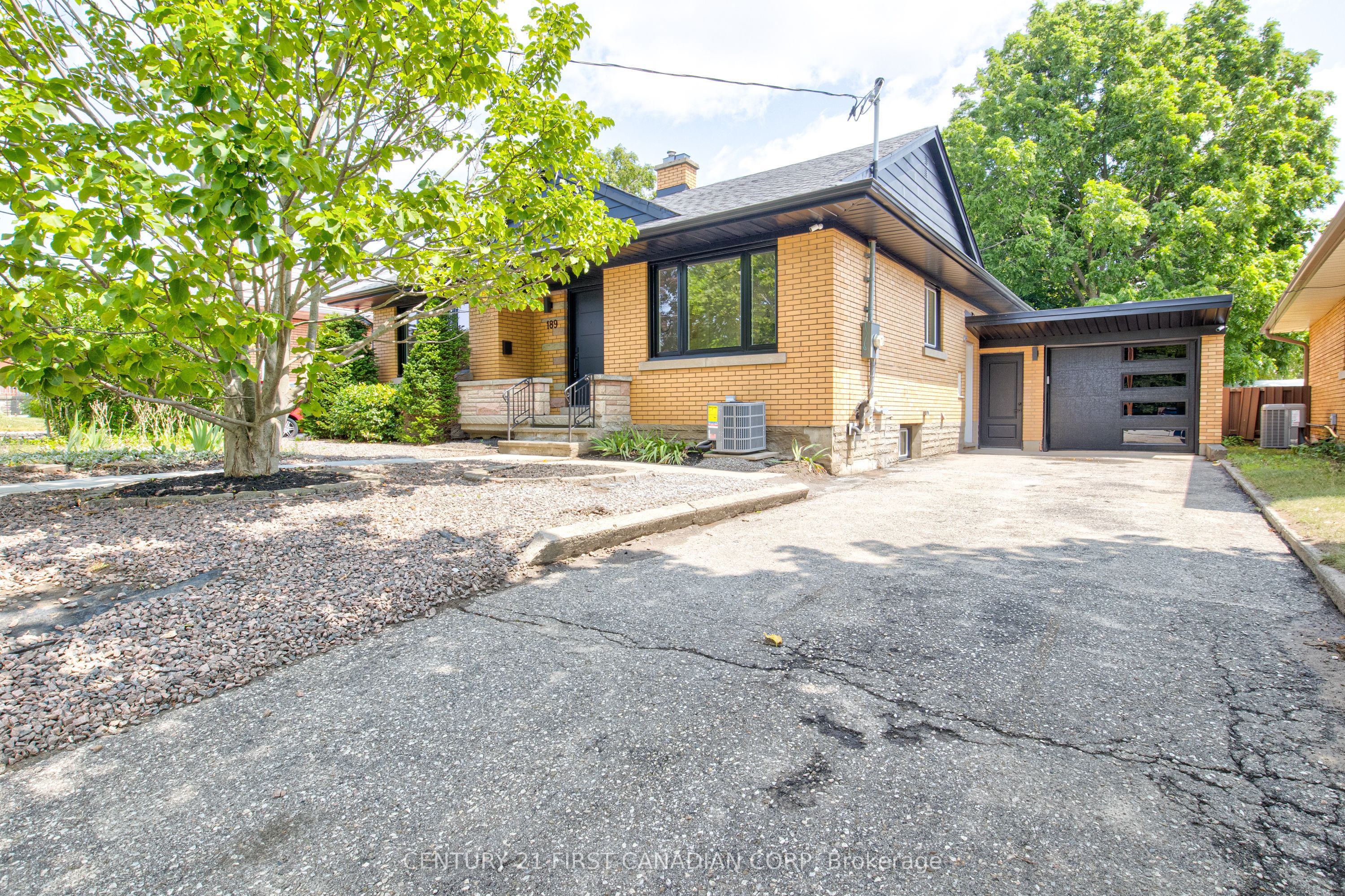 189 EIGHTH Avenue, Kitchener, ON N2C 1S5