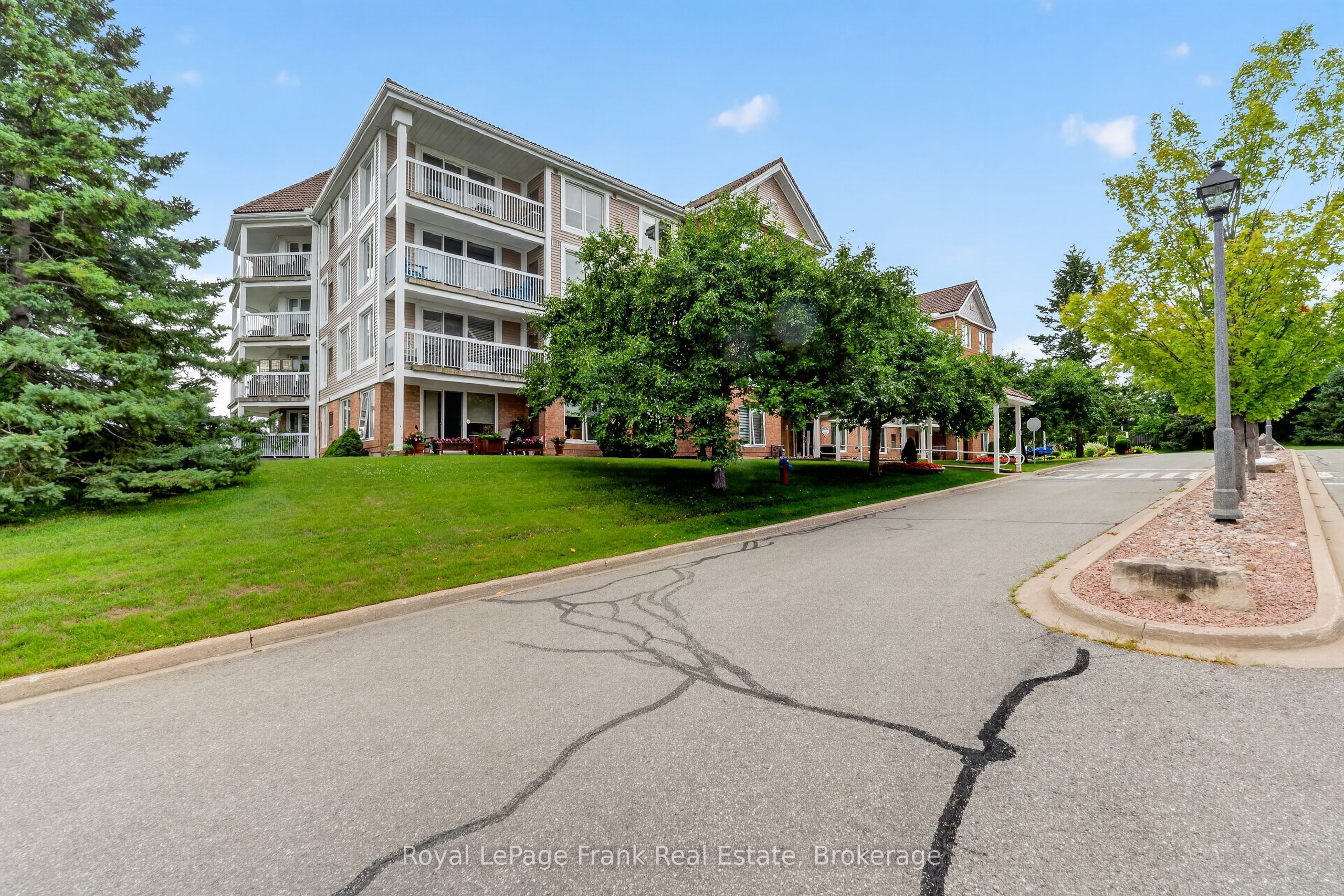 50 Rivermill Boulevard 408, Kawartha Lakes, ON K9V 6C1 photo 4