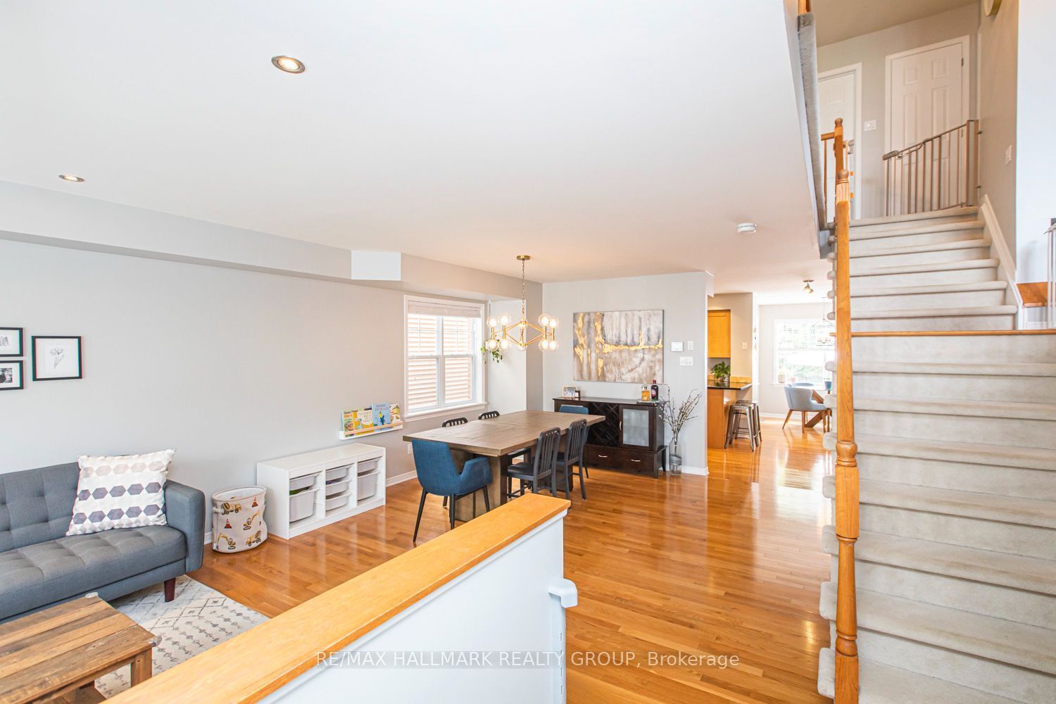 55 Jardin Private, Manor Park - Cardinal Glen and Area, ON K1K 4W1 photo 5