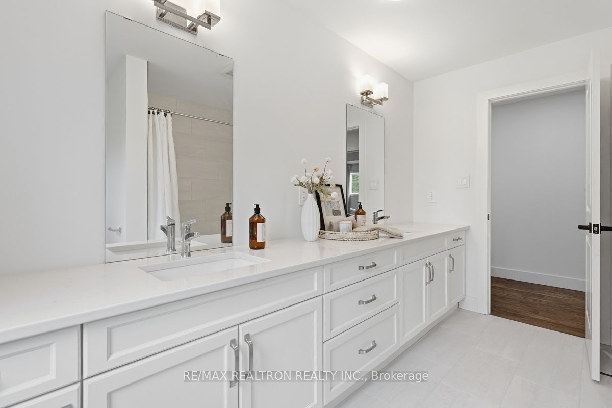 191 Wychwood Park, London North, ON N6G 1S3