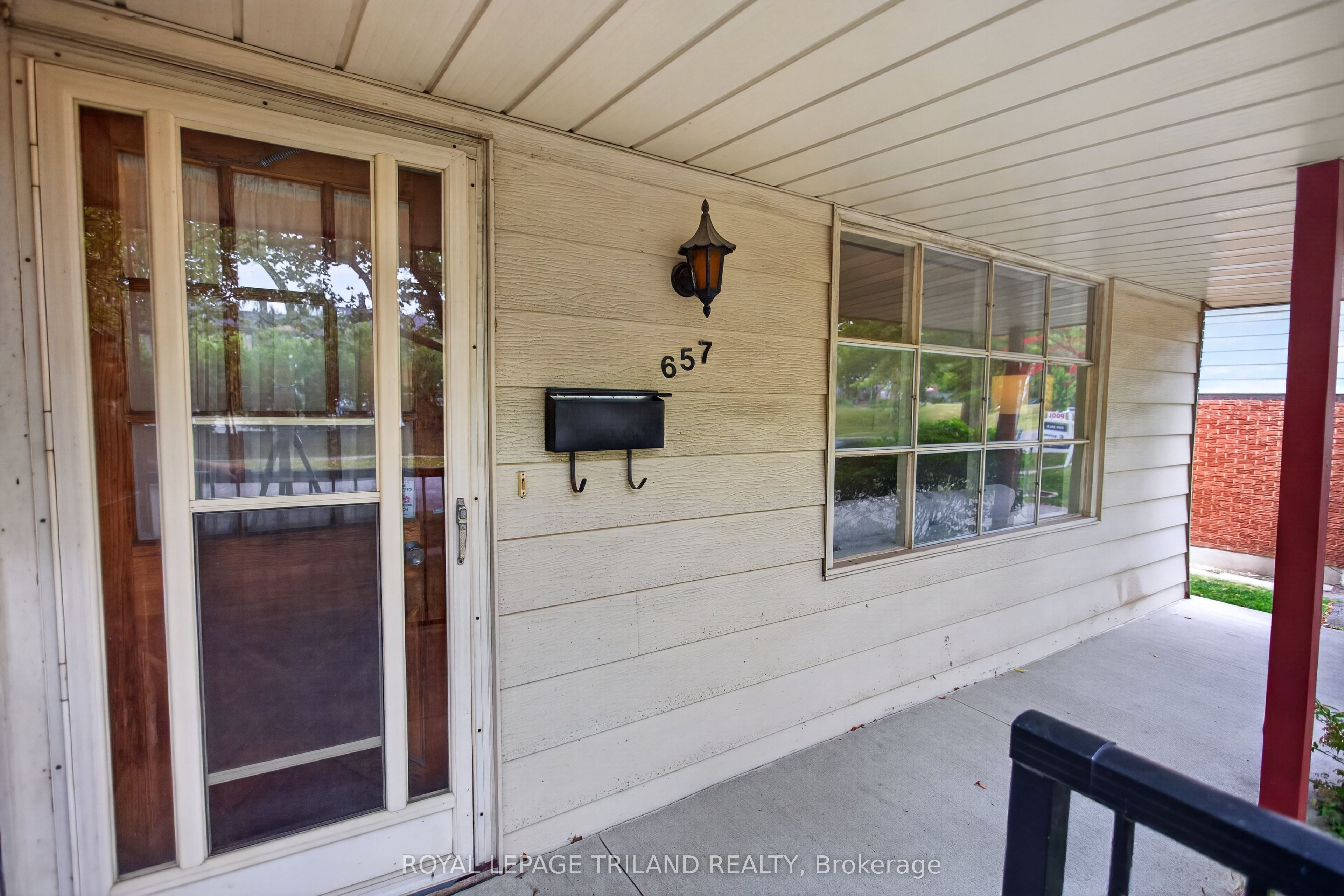 657 Viscount Road, London South, ON N6J 2Y4 photo 4