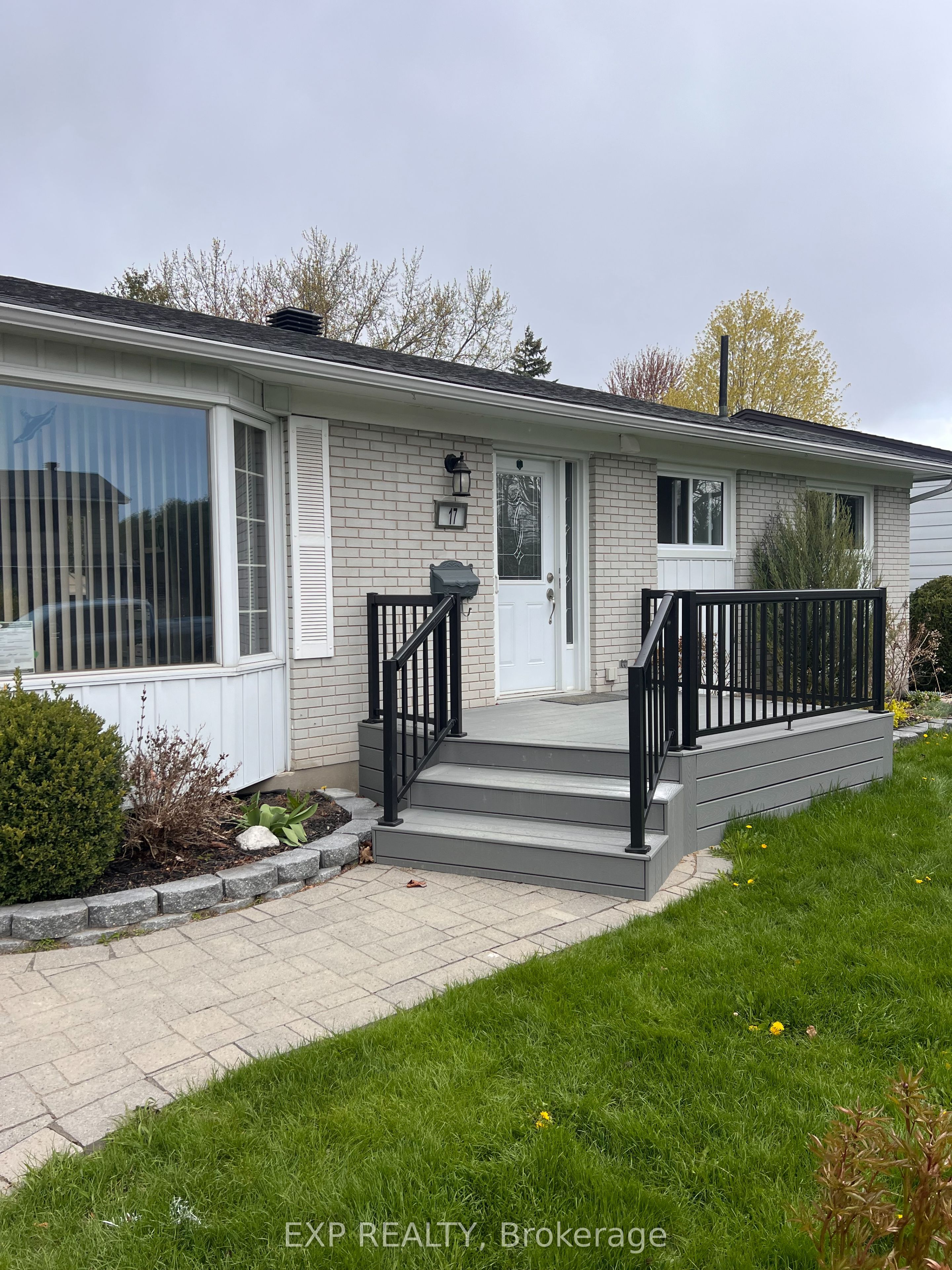 17 Canfield Road 1, Crystal Bay - Rocky Point - Bayshore, ON K2H 5S7 photo 2