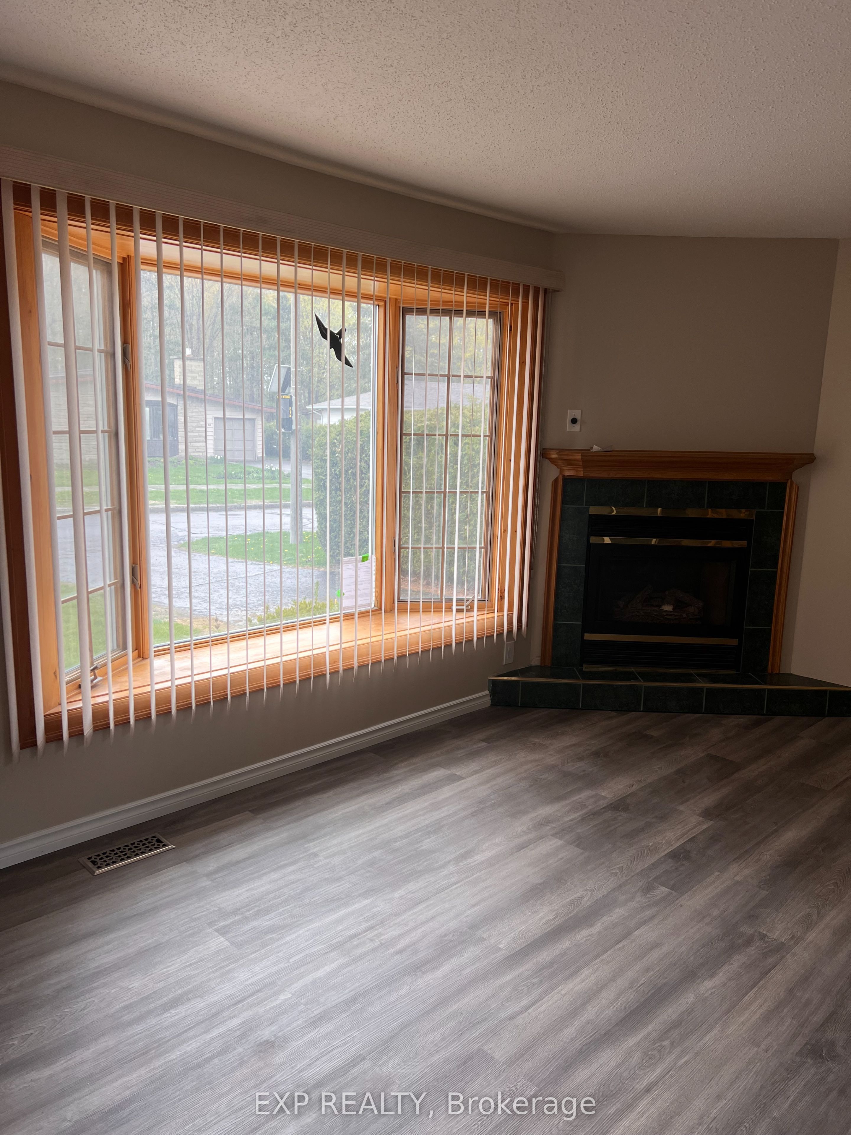 17 Canfield Road 1, Crystal Bay - Rocky Point - Bayshore, ON K2H 5S7 photo 4
