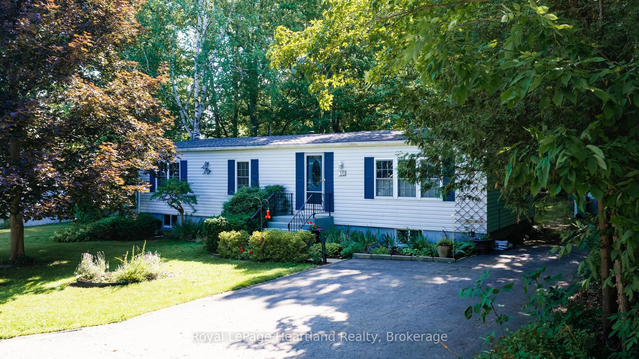 16 Huron Lane, Ashfield-Colborne-Wawanosh, ON N7A 3Y2