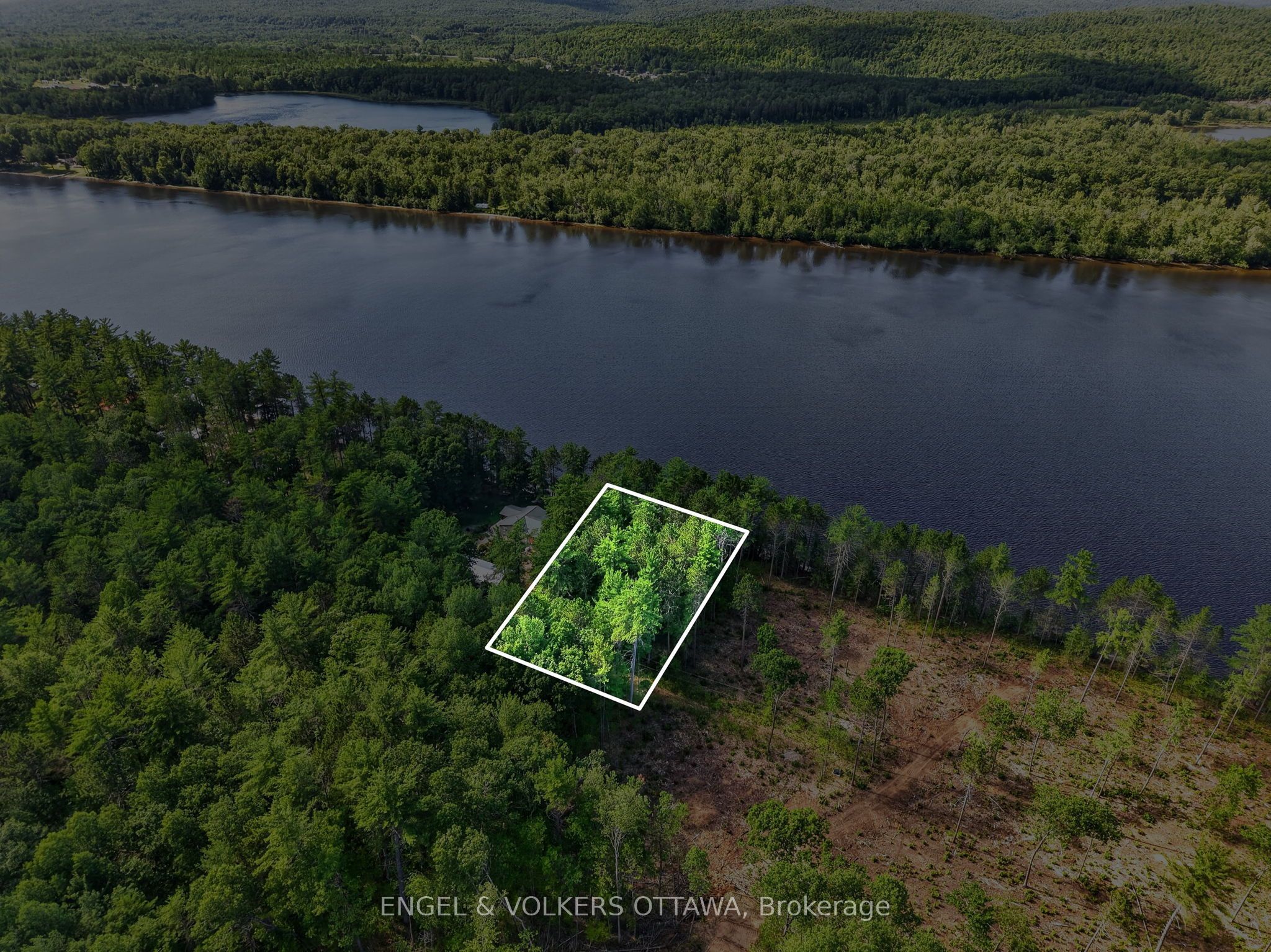 2221A Gratton Trail, Whitewater Region, ON K0J 2L0 photo 2