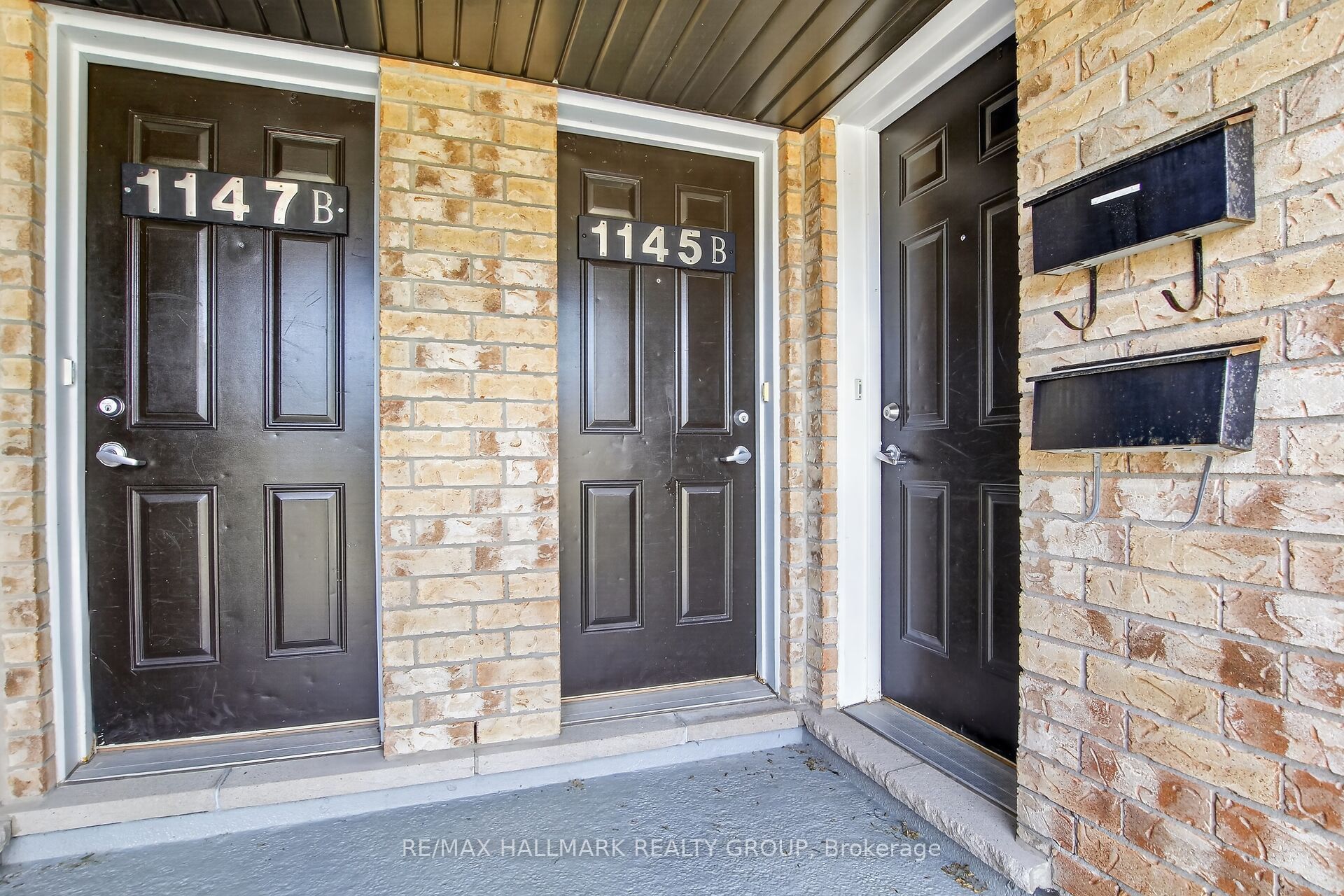 1145 Longfields Drive B, Barrhaven, ON K2J 5R5 photo 2