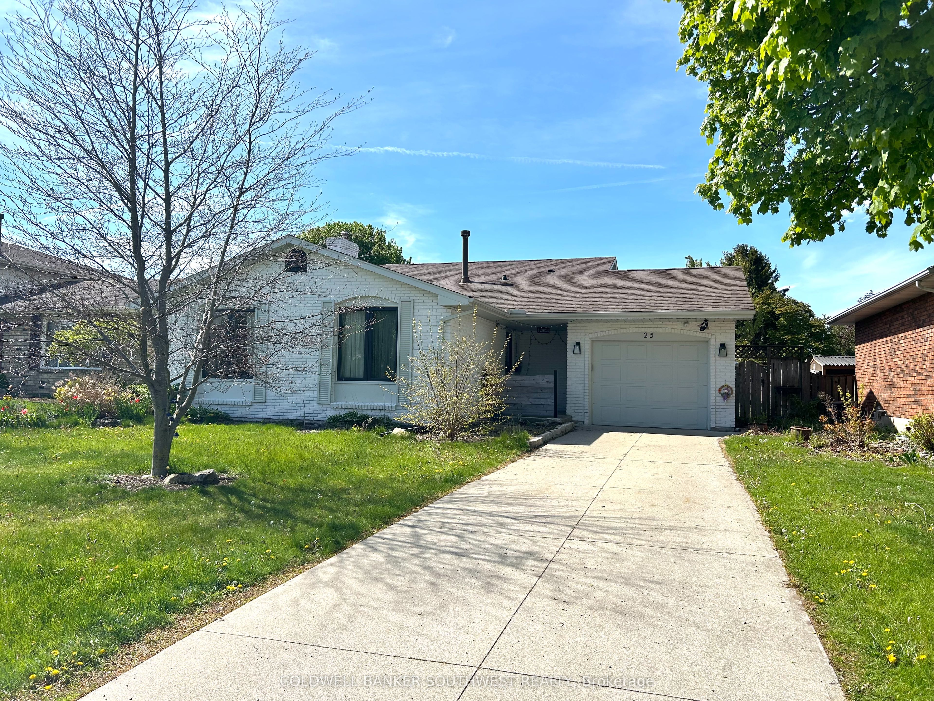 25 Durco Avenue, Sarnia, ON N7S 4N3 photo 2