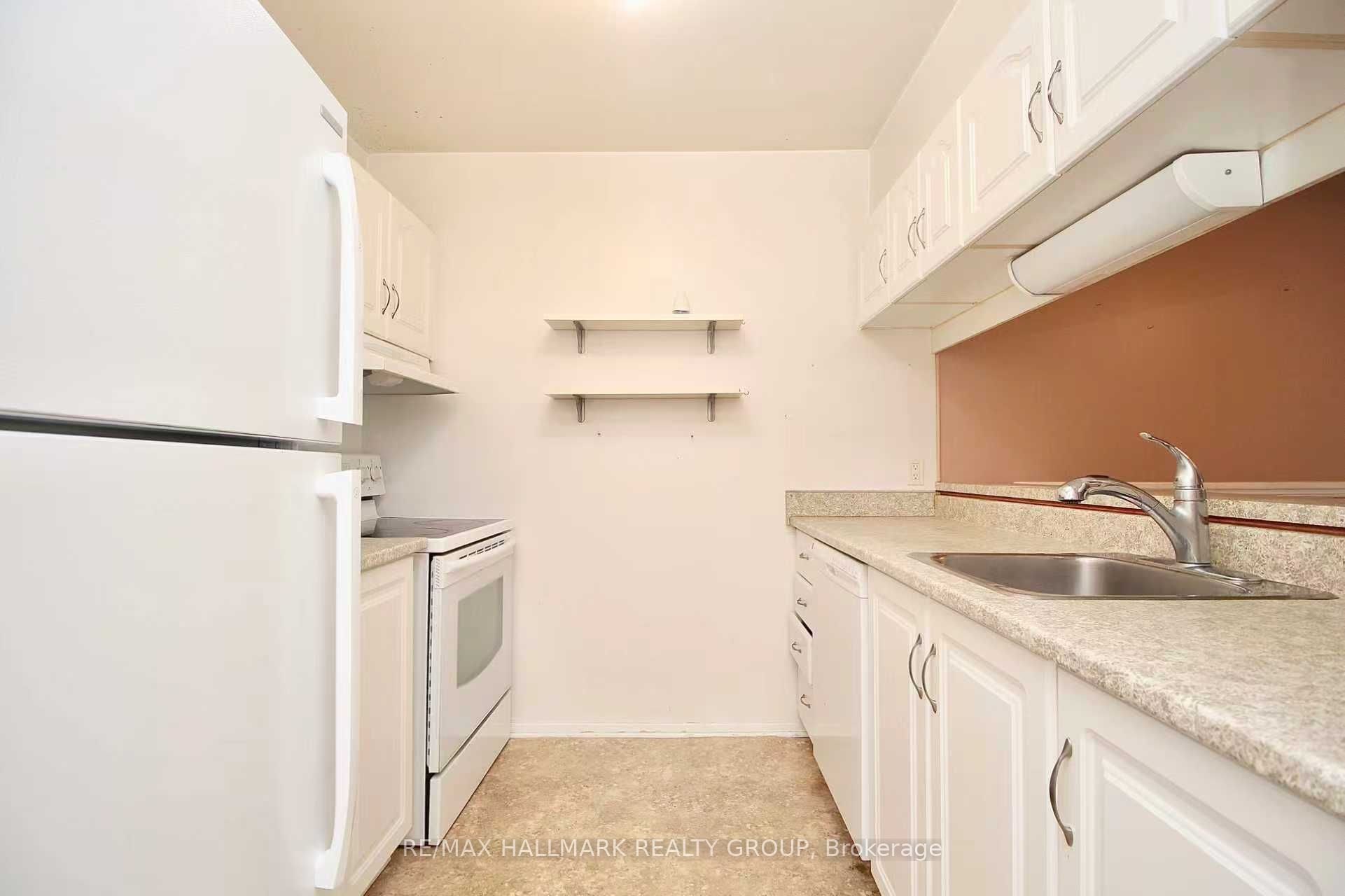 1099 Cadboro Road 115, Cyrville - Carson Grove - Pineview, ON K1J 9K4 photo 5