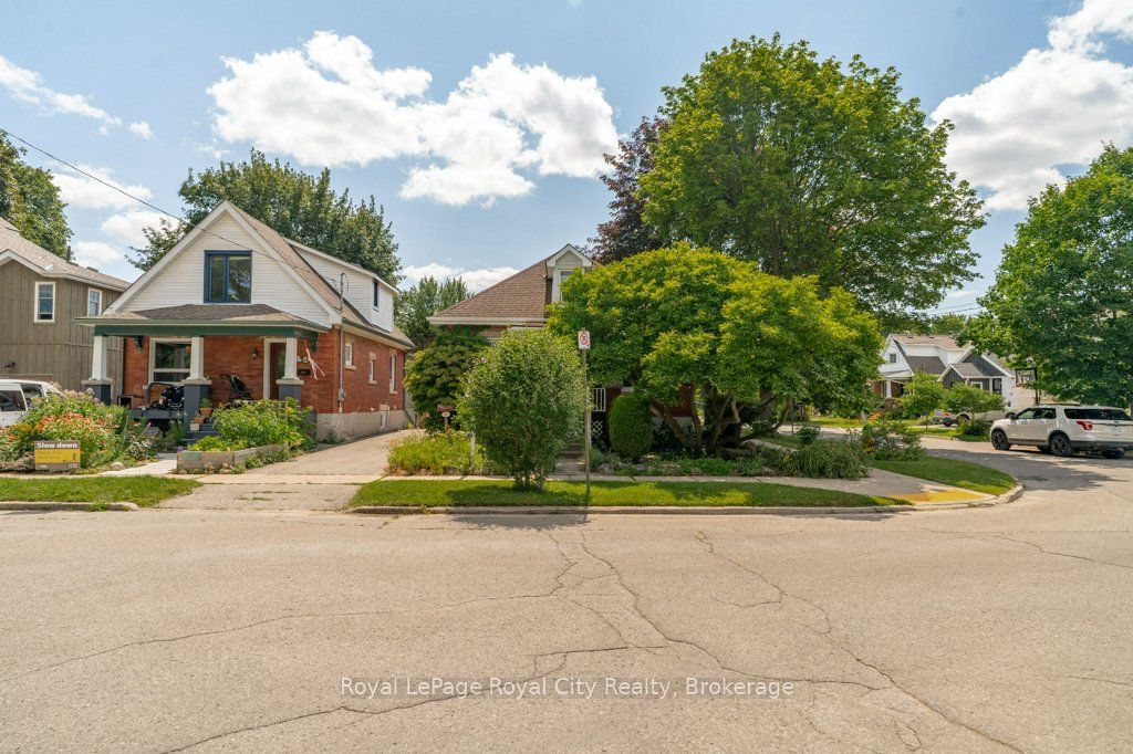 66 Raglan Street, Guelph, ON N1H 2S6 photo 3