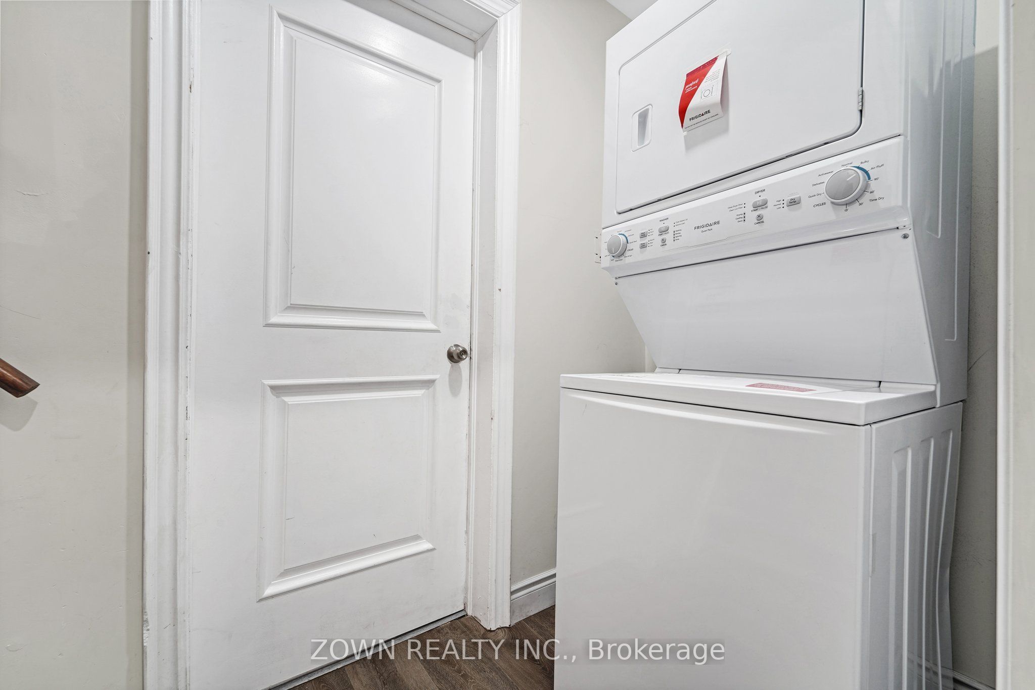 5866 Valley Way Lower Unit, Niagara Falls, ON L2E 1Y1 photo 5
