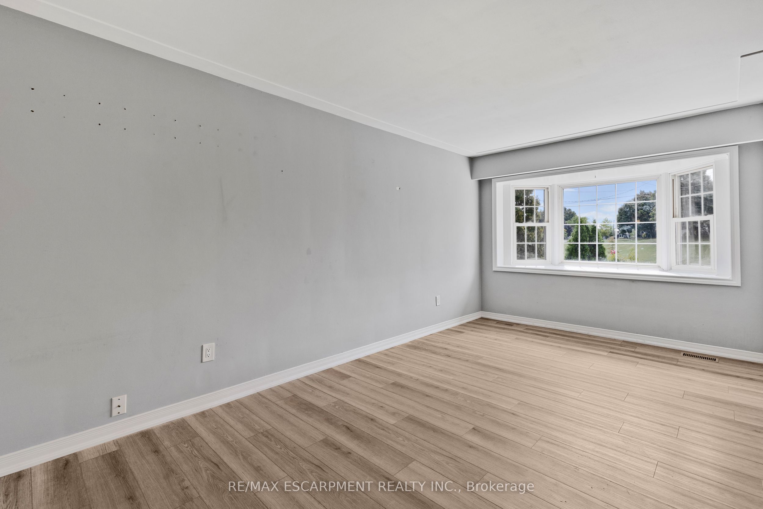 71 Organ Crescent Main, Hamilton, ON L8T 1Y8 photo 5
