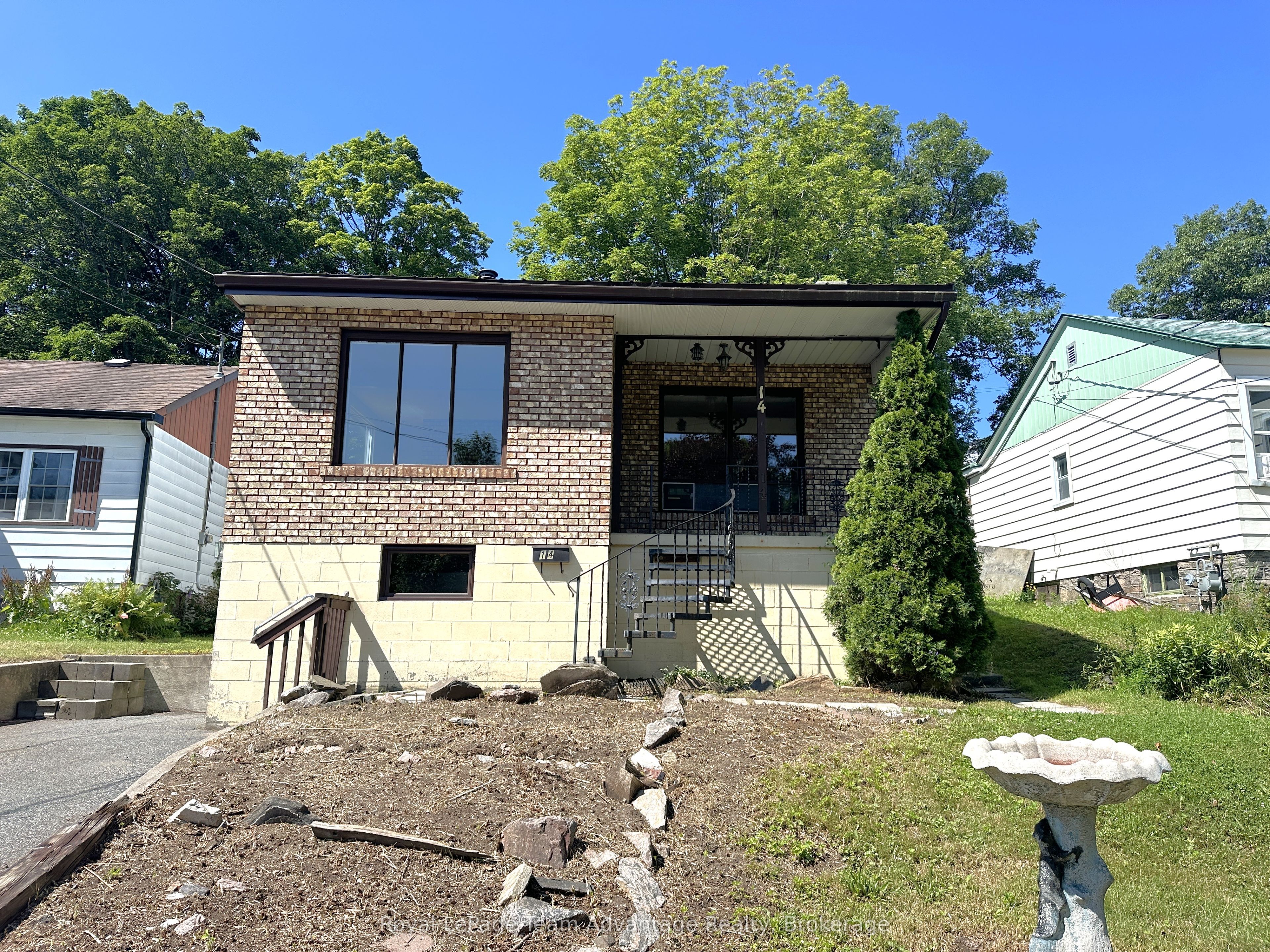 14 Riverdale Road, Parry Sound, ON P2A 1N9