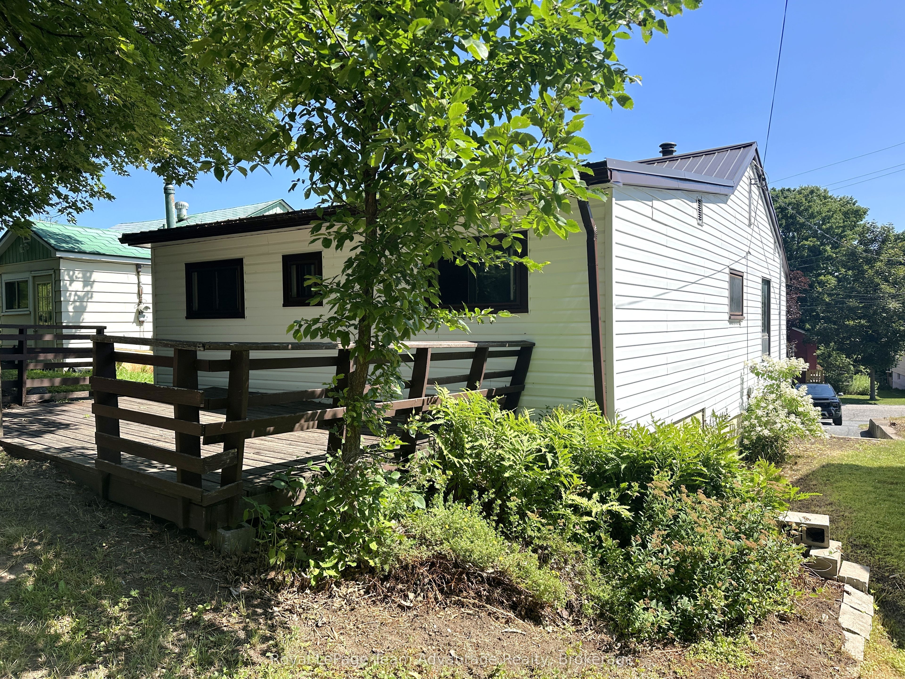 14 Riverdale Road, Parry Sound, ON P2A 1N9 photo 3