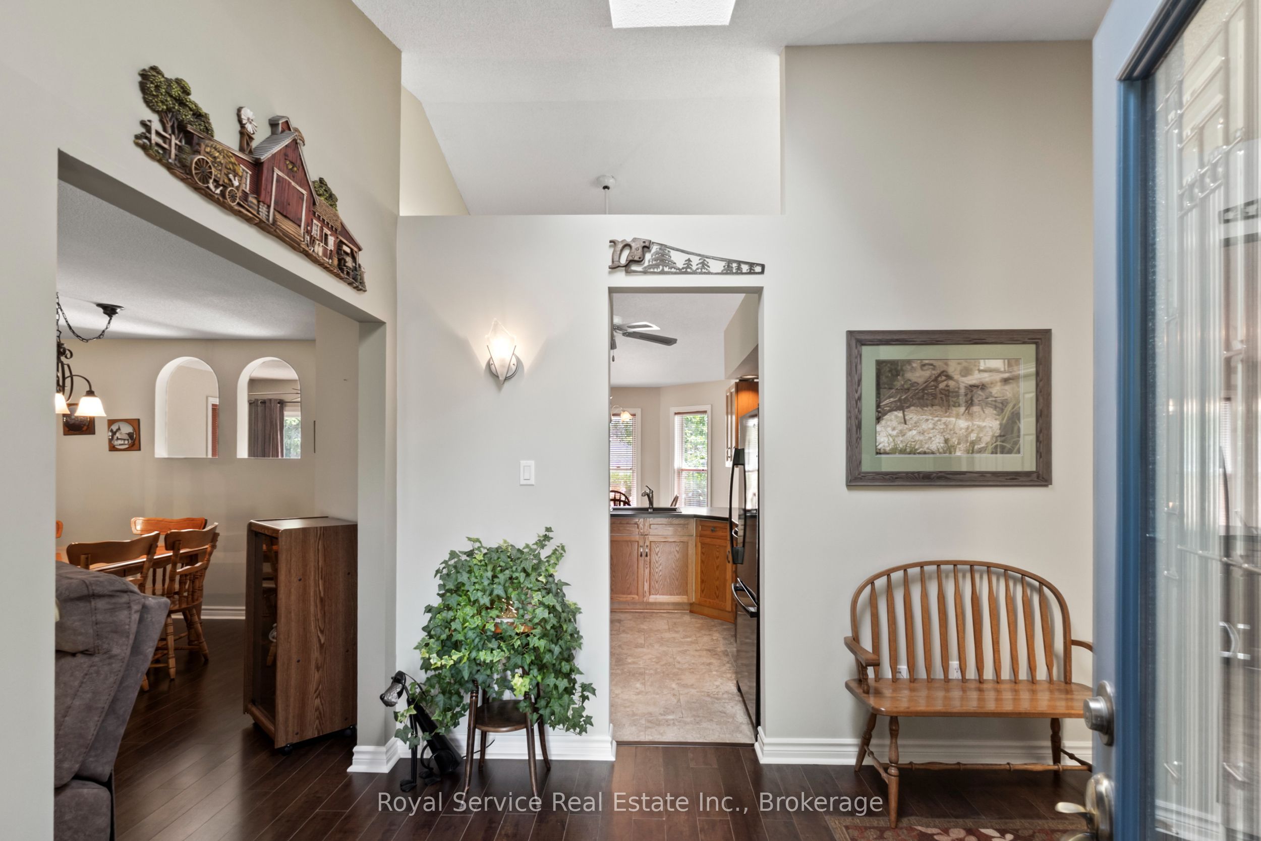 33 Russell Hill Road, Kawartha Lakes, ON K0M 1A0 photo 3