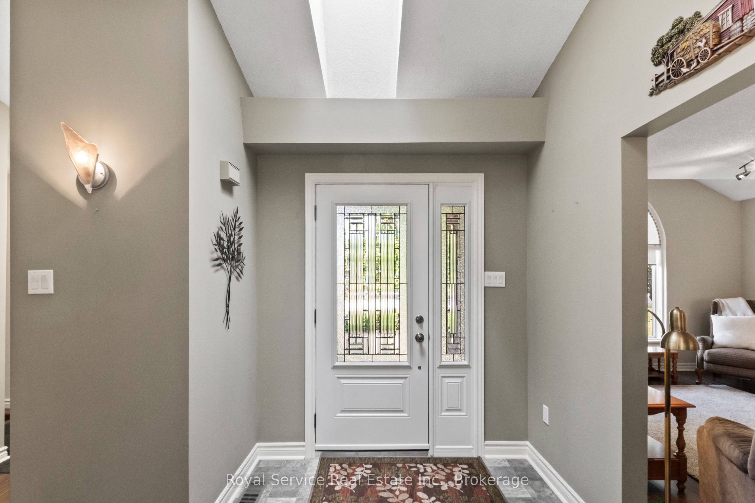 33 Russell Hill Road, Kawartha Lakes, ON K0M 1A0 photo 4