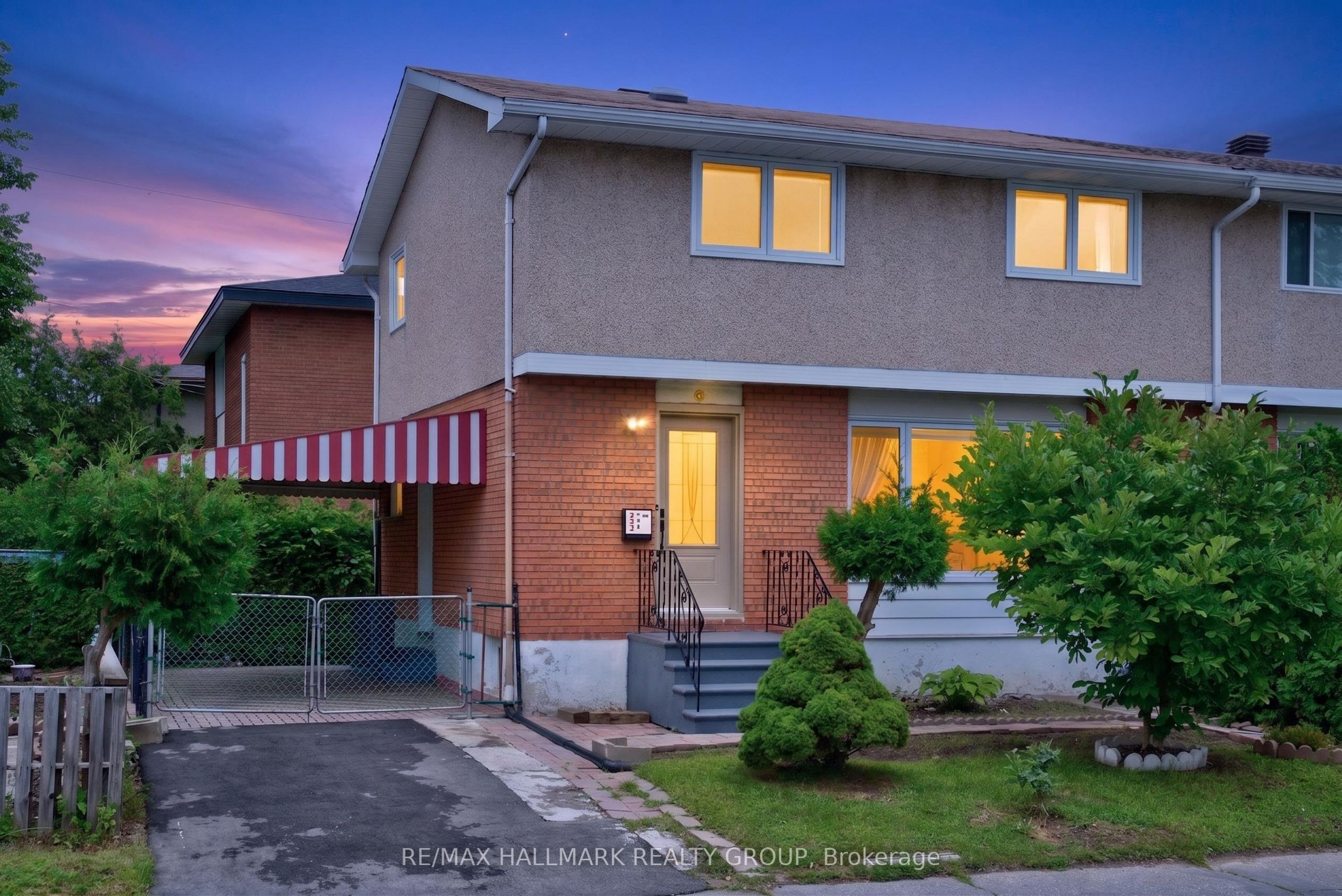 323 Poulin Avenue, Britannia - Lincoln Heights and Area, ON K2B 5T7 photo 2