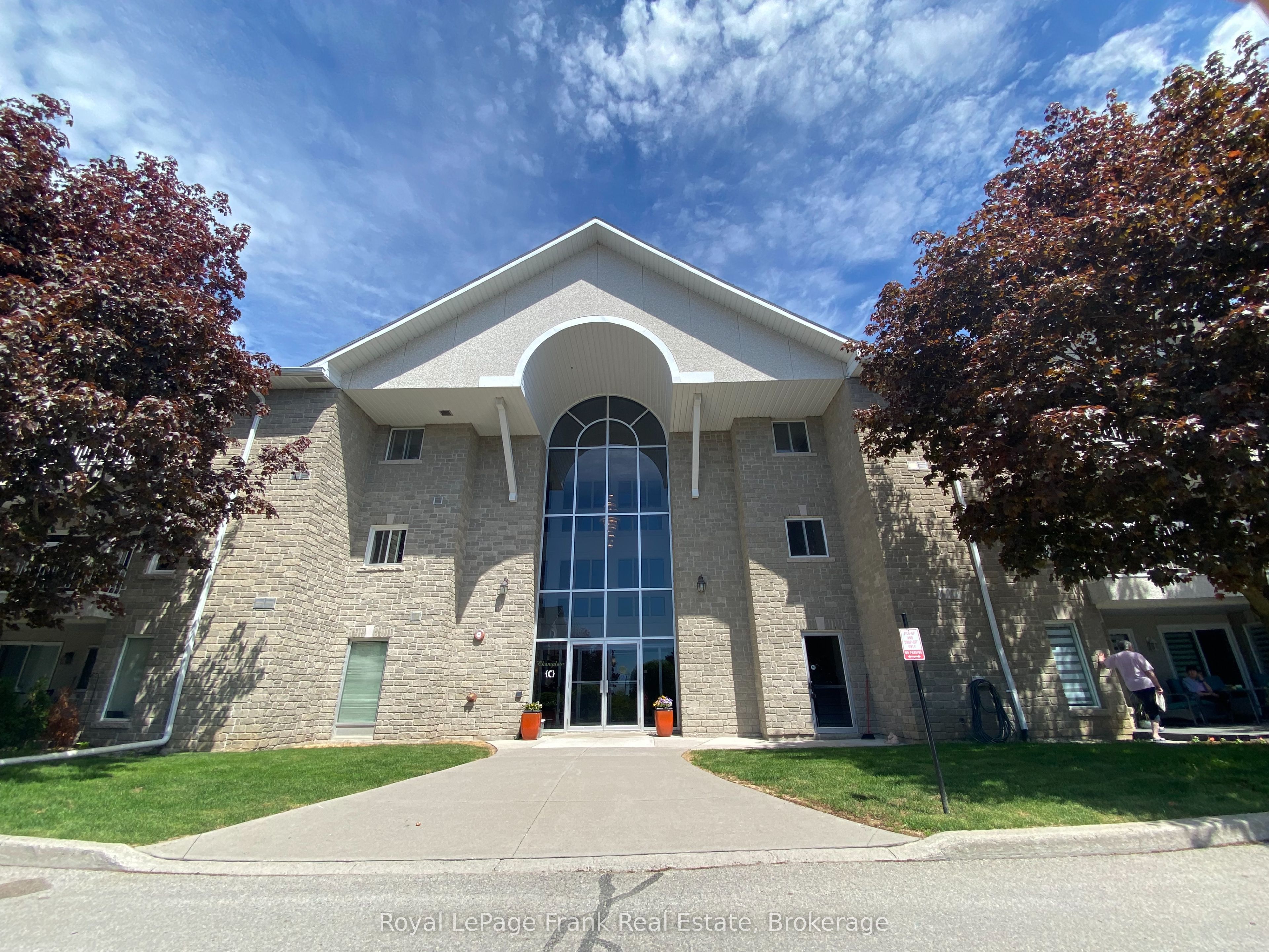 1099 Clonsilla Avenue Bldg C #310, Peterborough, ON K9J 8L8 photo 2
