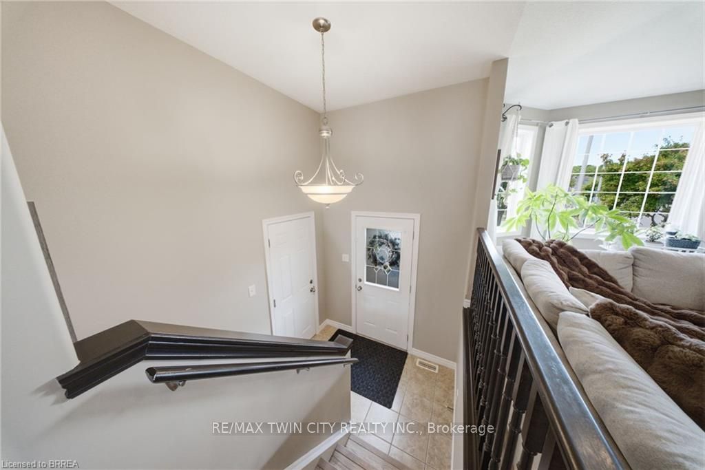 151 Mcguiness Drive, Brantford, ON N3T 0B4 photo 4
