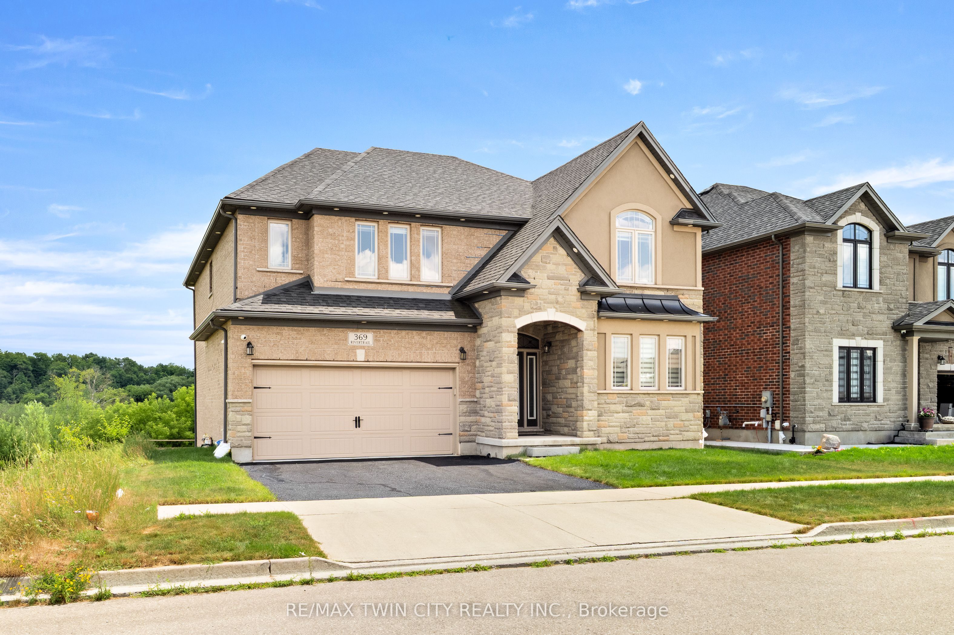 369 Rivertrail Avenue, Kitchener, ON N2A 0K4 photo 2
