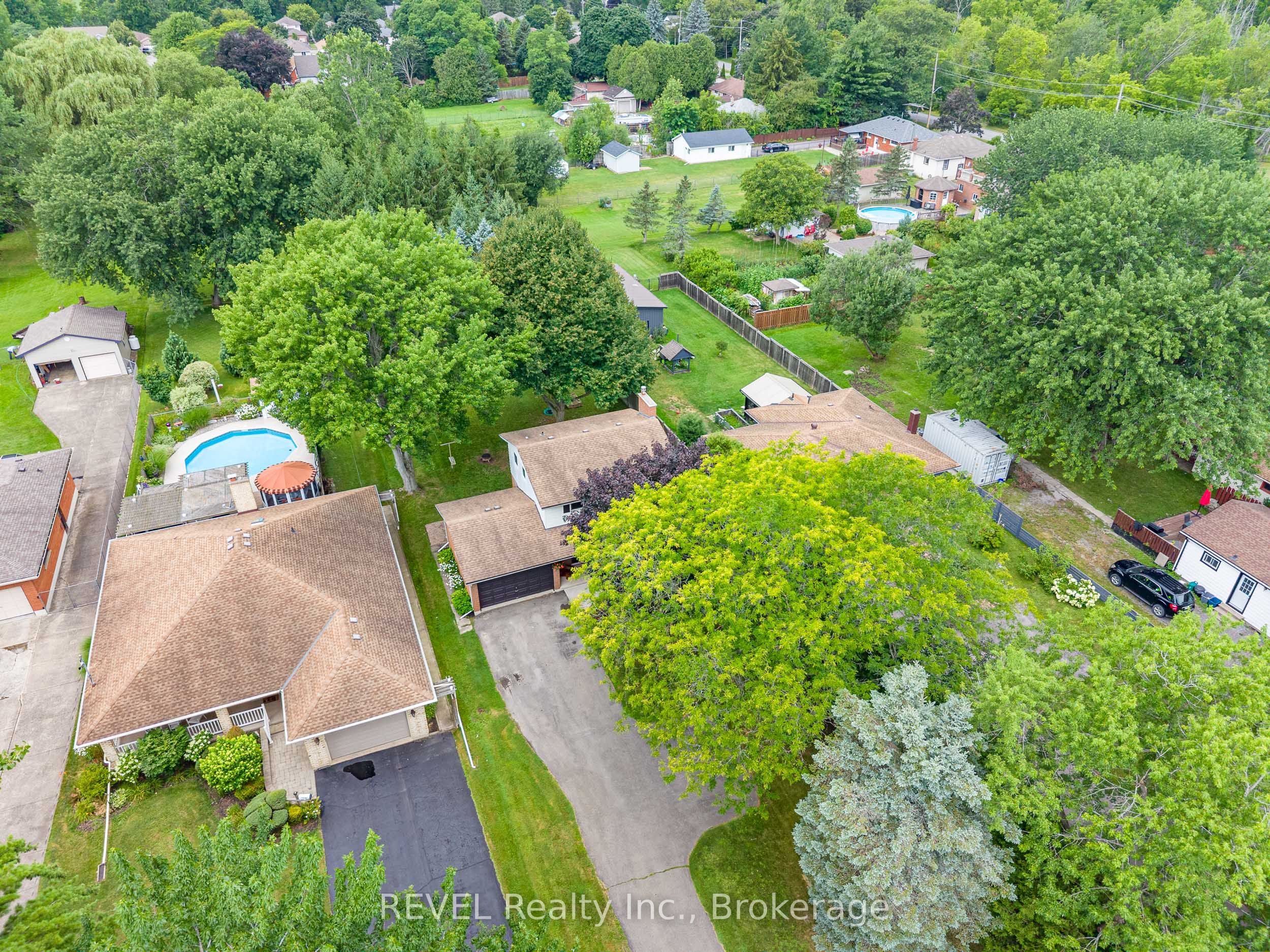 853 South Pelham Road, Welland, ON L3C 3C9 photo 3