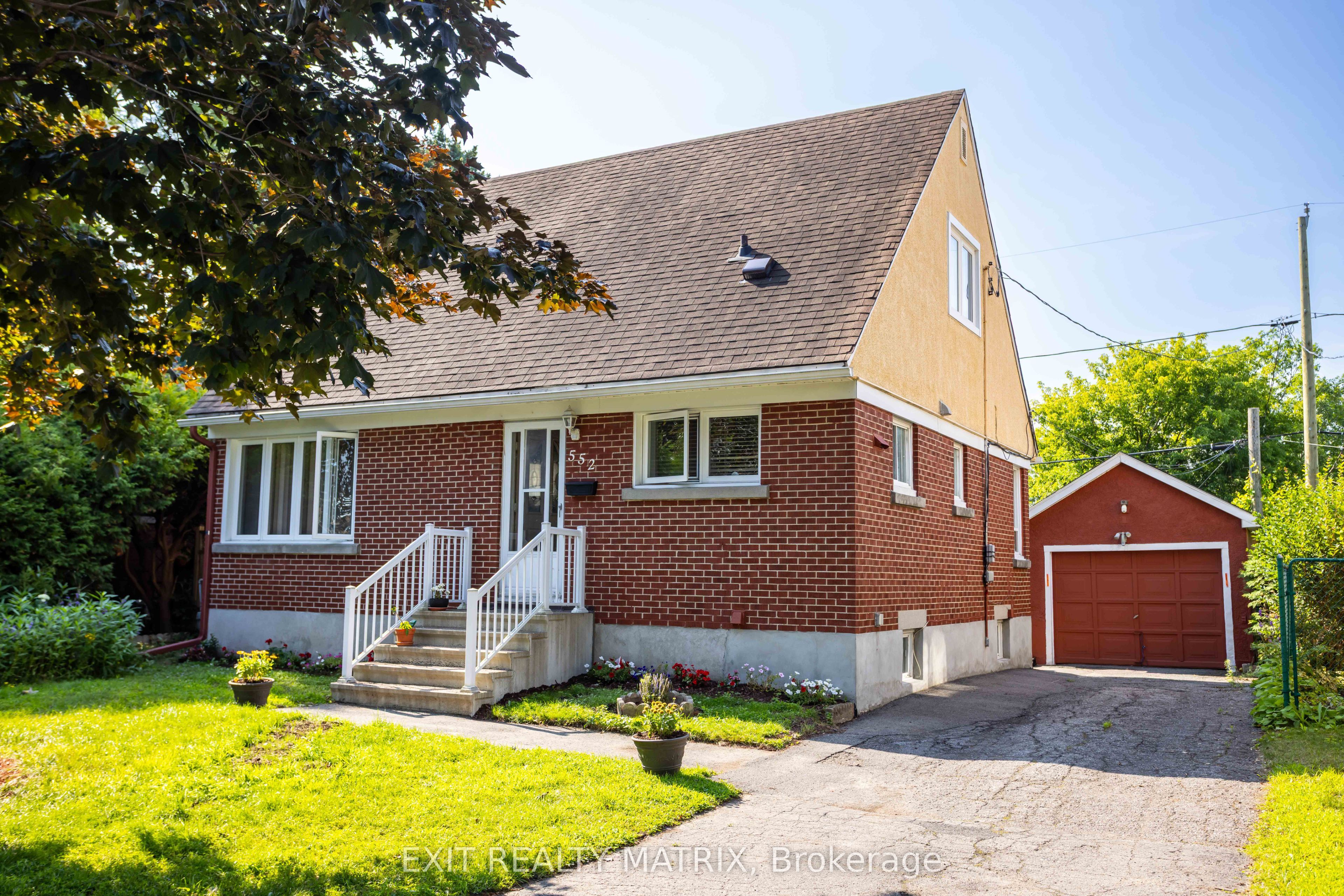 552 Dunbrack Street, Overbrook - Castleheights and Area, ON K1K 1J5 photo 3