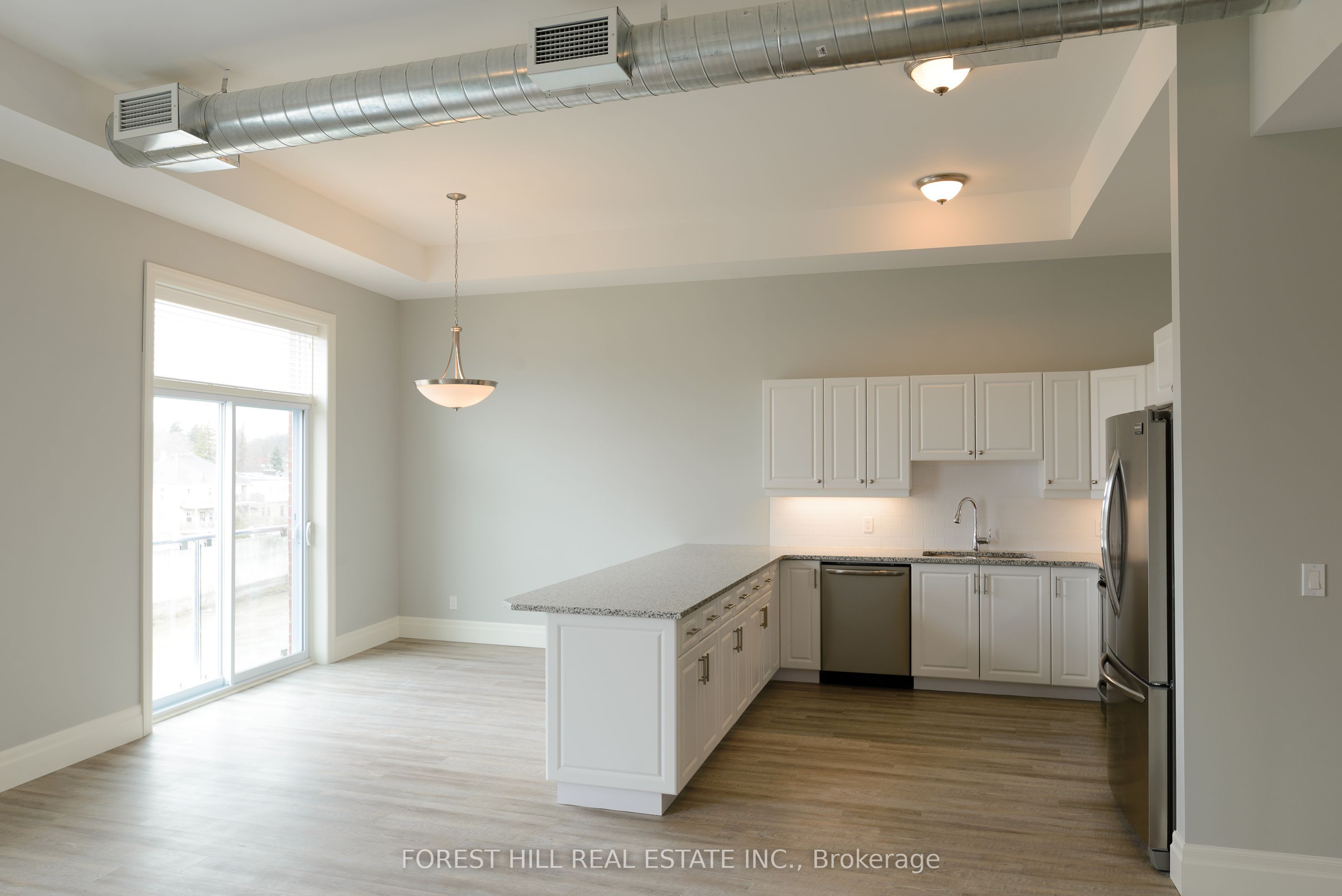 32 Water Street N 201, Cambridge, ON N1R 3B1 photo 3