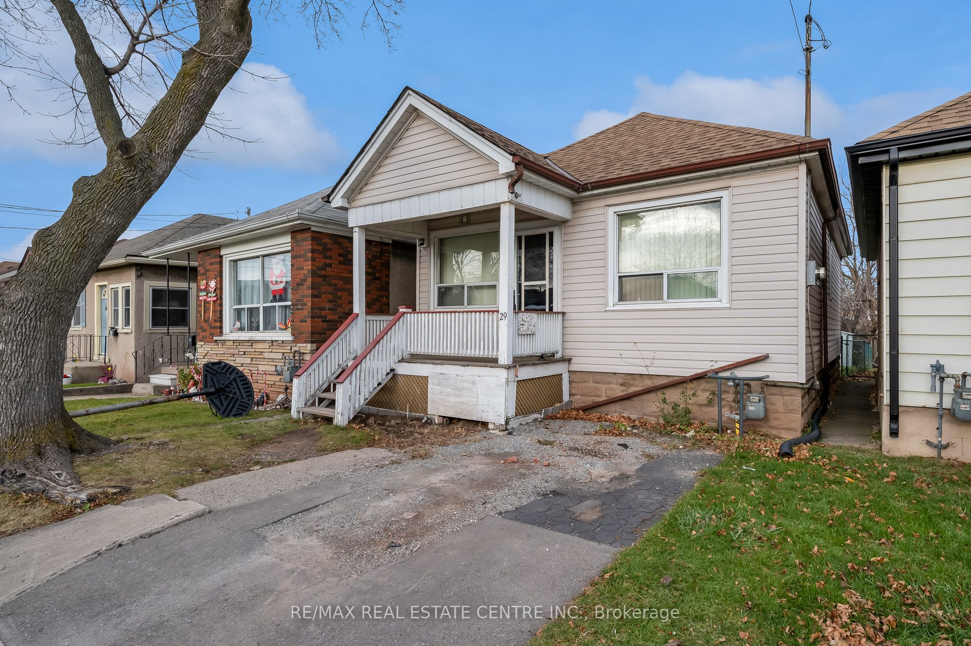 29 Harrison Avenue, Hamilton, ON L8H 2Z8 photo 2
