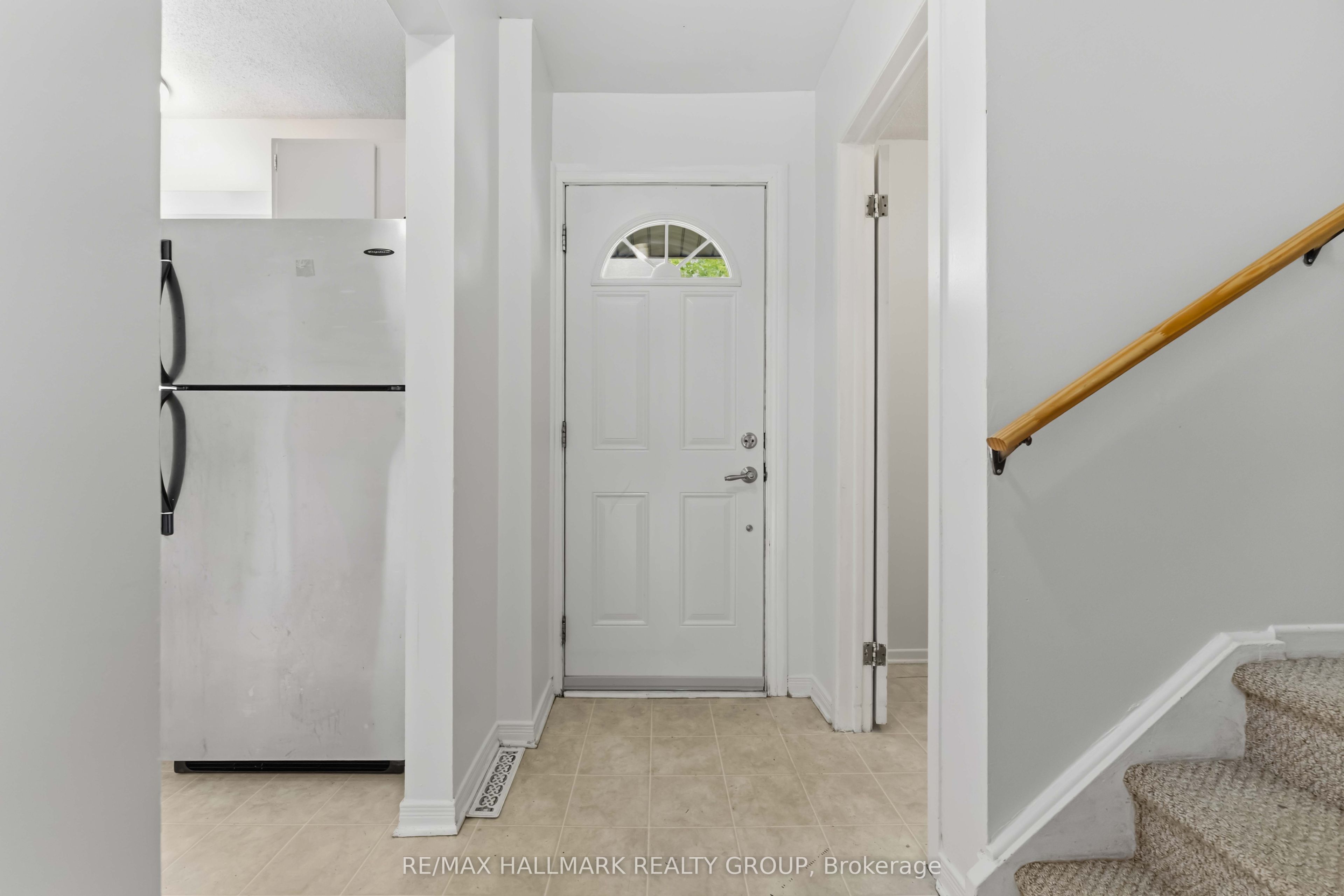 193 Pickford Drive, Kanata, ON K2L 2C5 photo 2