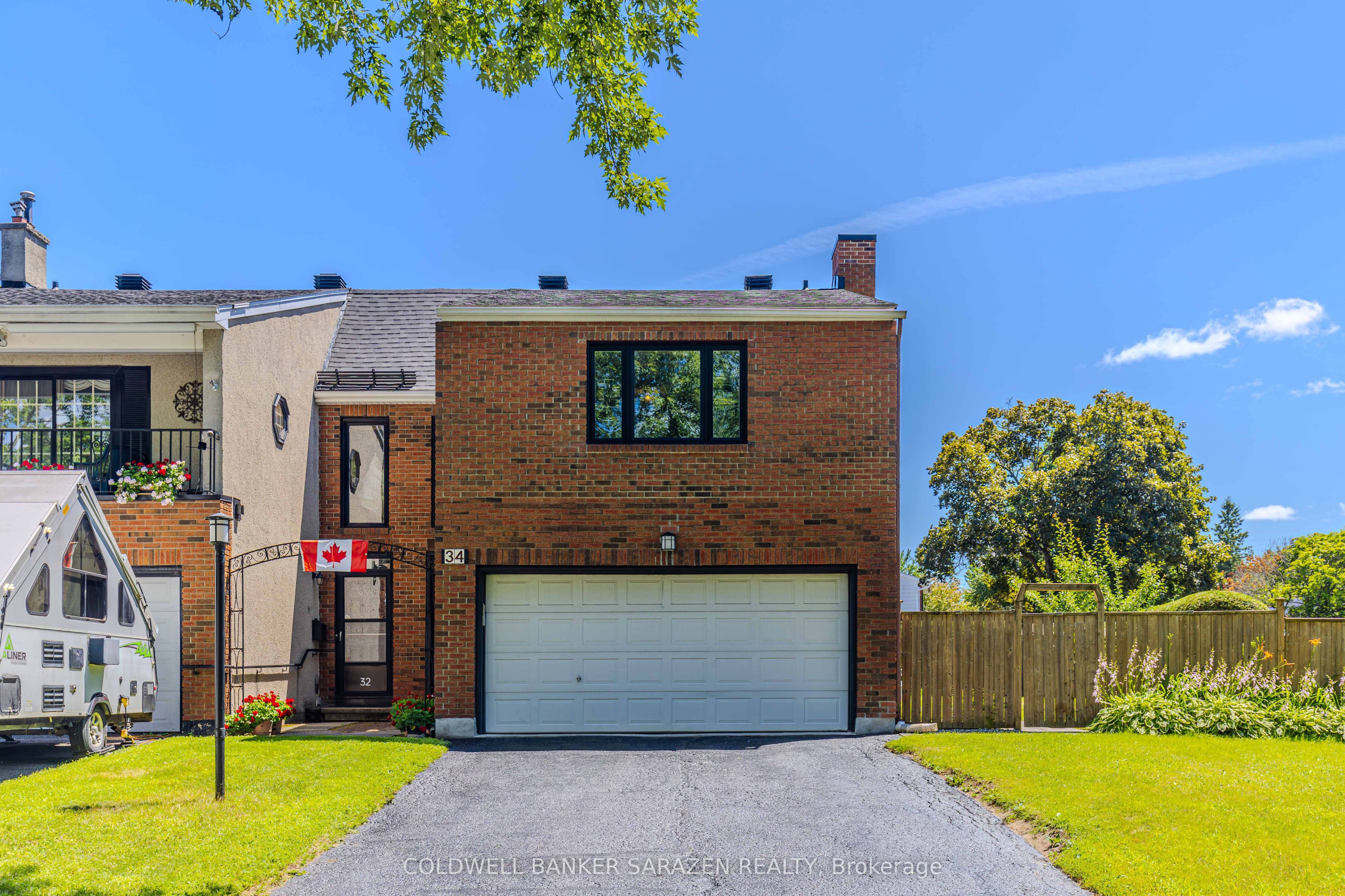 34 Hobart Crescent, South of Baseline to Knoxdale, ON K2H 5S4