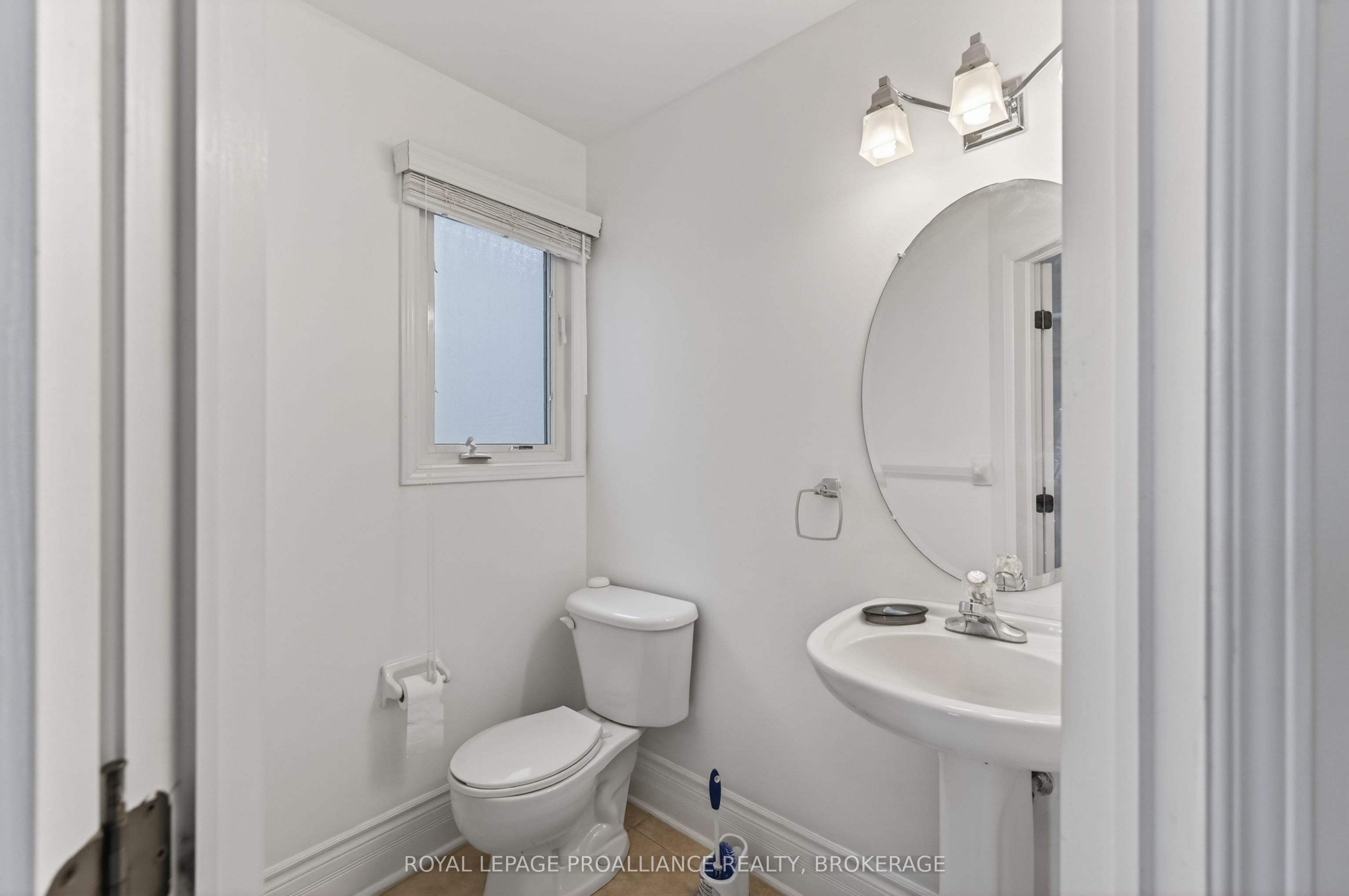 435 Maureen Street, Kingston, ON K7K 7M2 photo 5